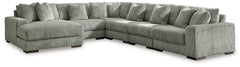 Lindyn Sectional