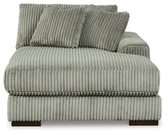 Lindyn Sectional