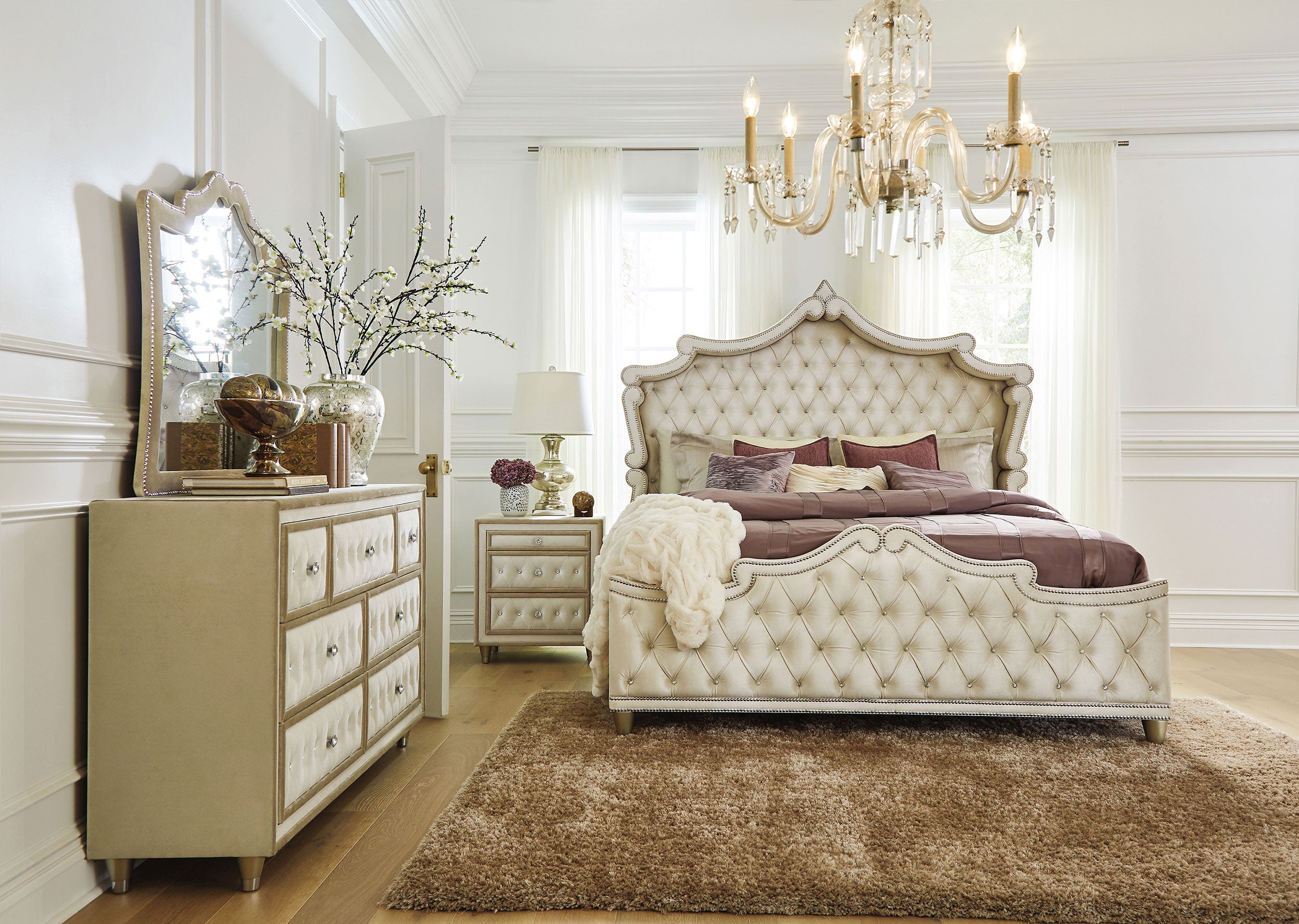 Best Furniture Outlet - Coaster - Antonella 4-piece Queen Bedroom Set Ivory - 223521Q-S4