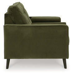 Reveon Lakes Living Room