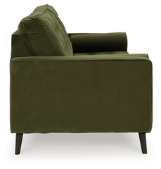 Reveon Lakes Living Room
