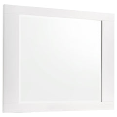 Jeremaine 4-piece Queen Bedroom Set White