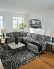 Birkdale Court Sectional