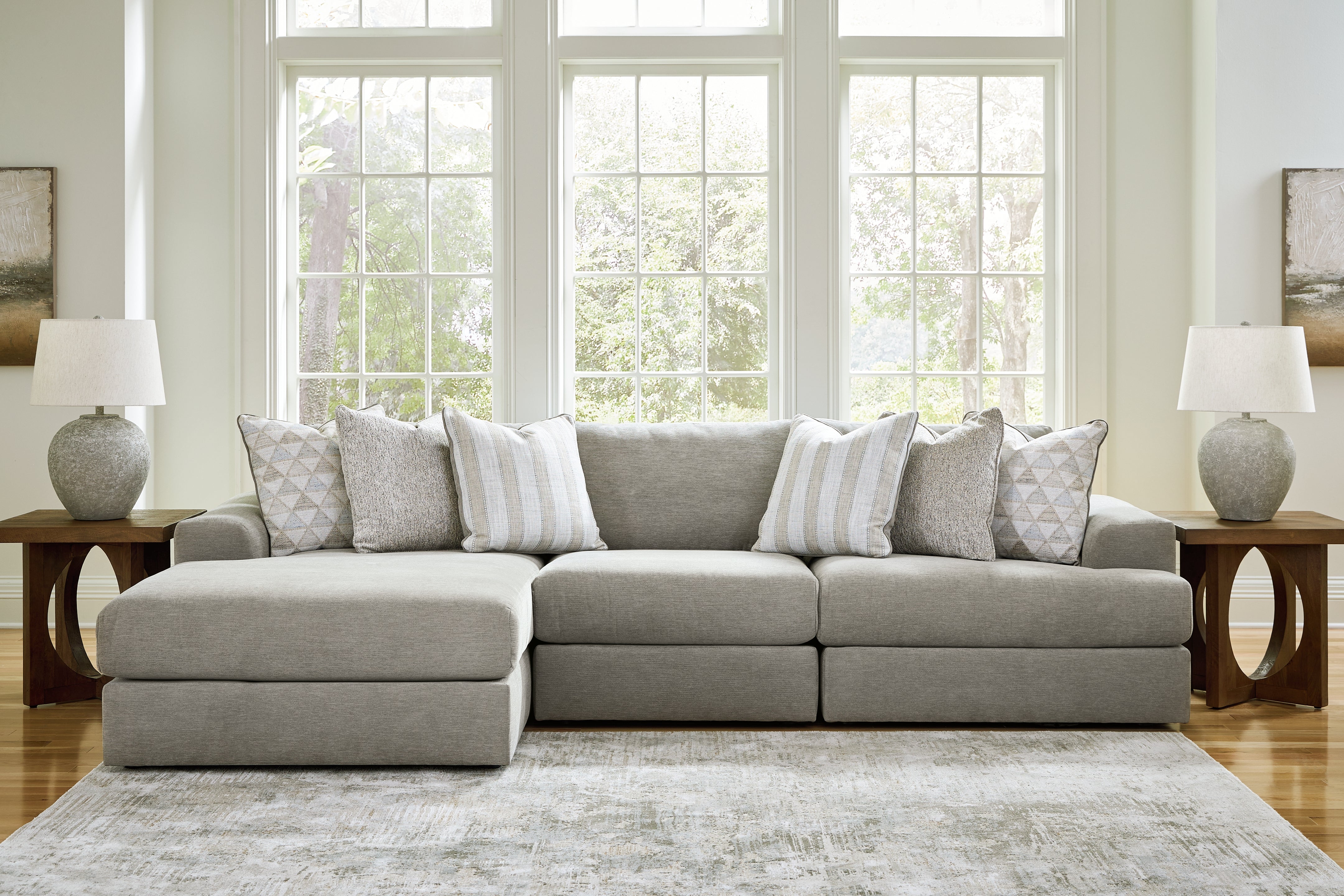 Best Furniture Outlet - Ashley Furniture - Avaliyah Sectional - RAF 3-Piece Sectional with Chaise / Ash - 58103S3