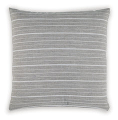 Vernthrone Pillows