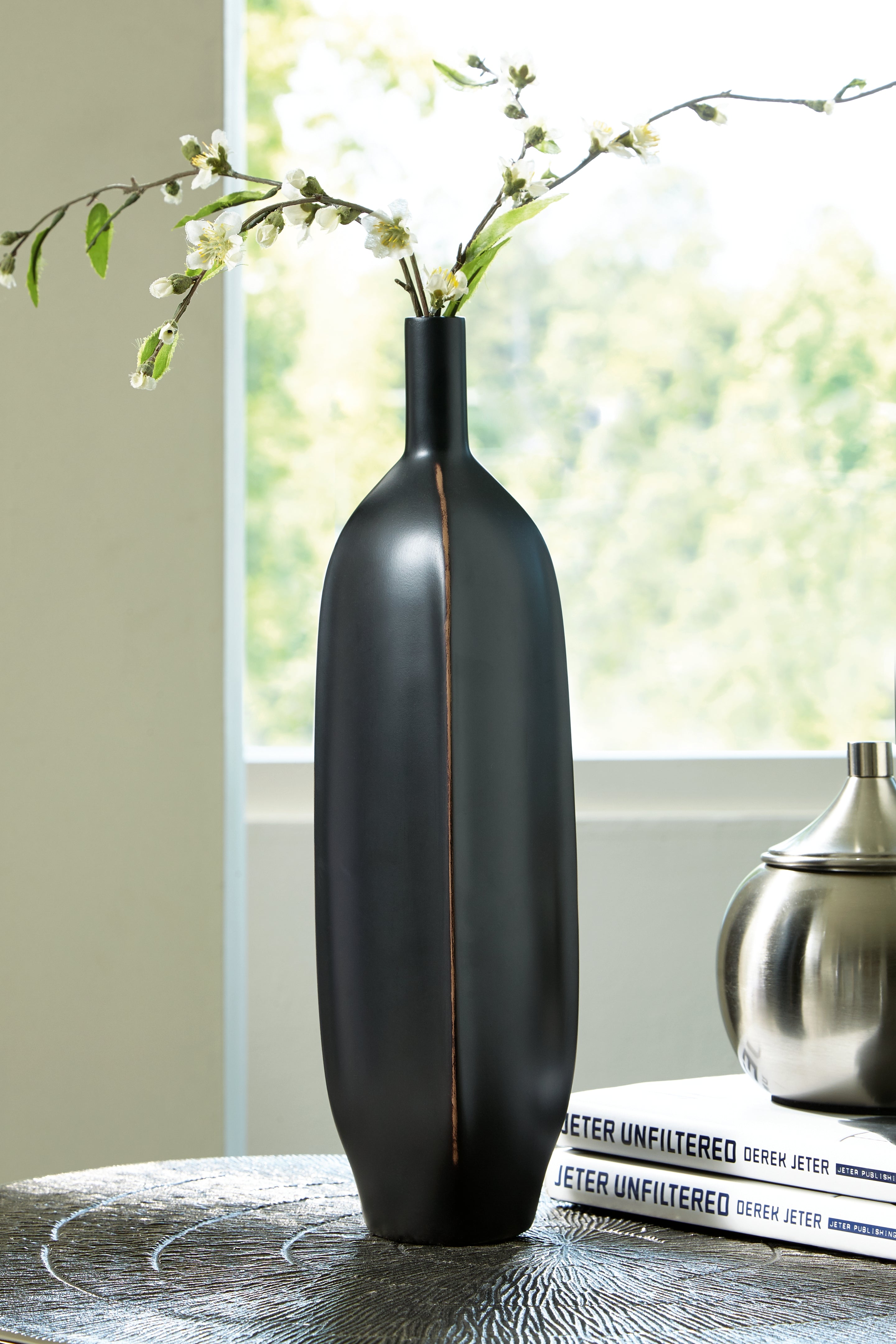 Best Furniture Outlet - Ashley Furniture - Rhaveney Vase - Vase (3/CS) / Black - A2000552