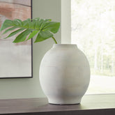 Best Furniture Outlet - Ashley Furniture - Clayson Vase - Vase - A2000654