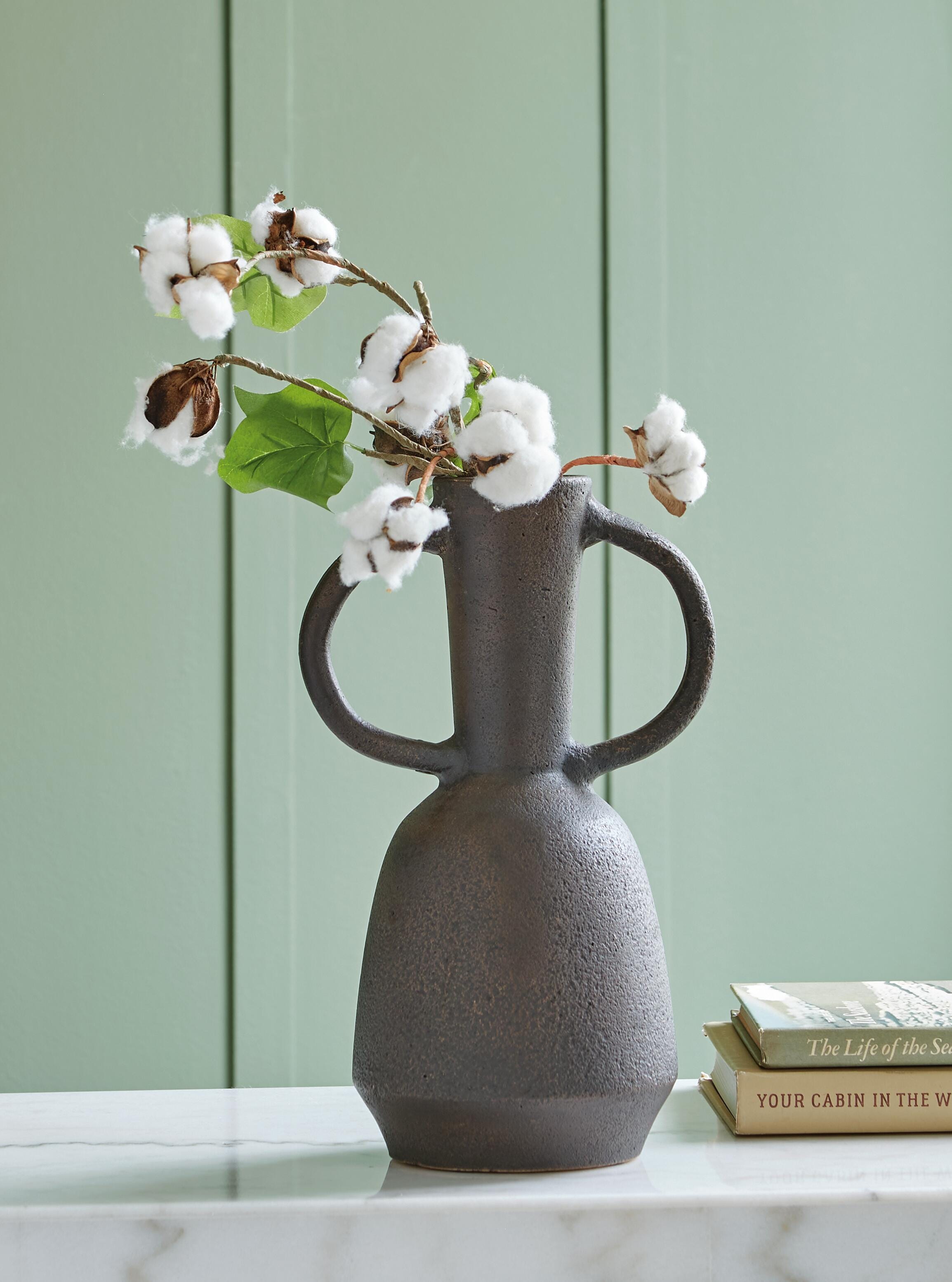 Best Furniture Outlet - Ashley Furniture - Aadeen Vase - Vase - A2000673