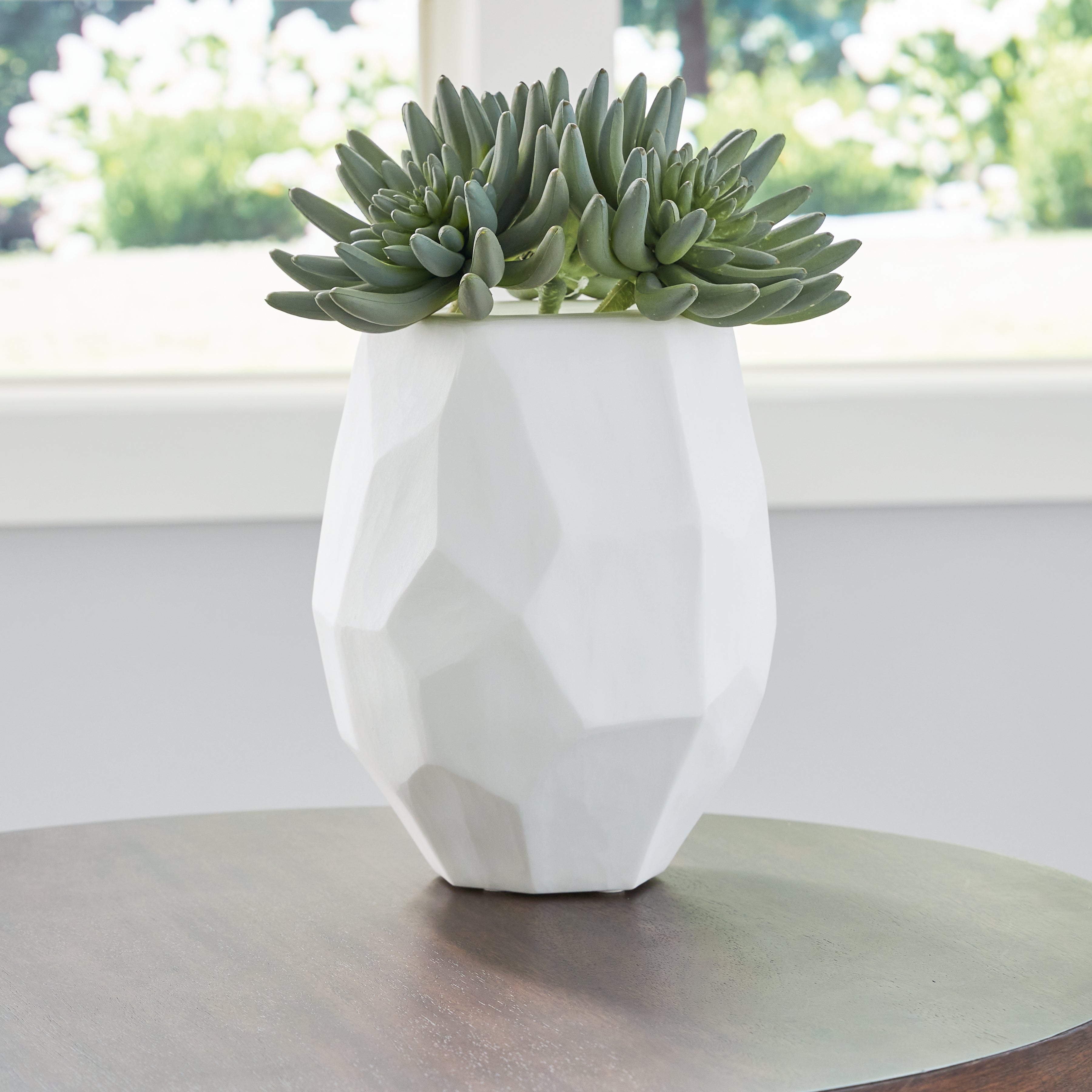 Best Furniture Outlet - Ashley Furniture - Karenton Vase - Vase / White - A2000721