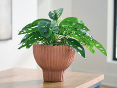 Best Furniture Outlet - Ashley Furniture - Orban Vase - Vase - A2000886