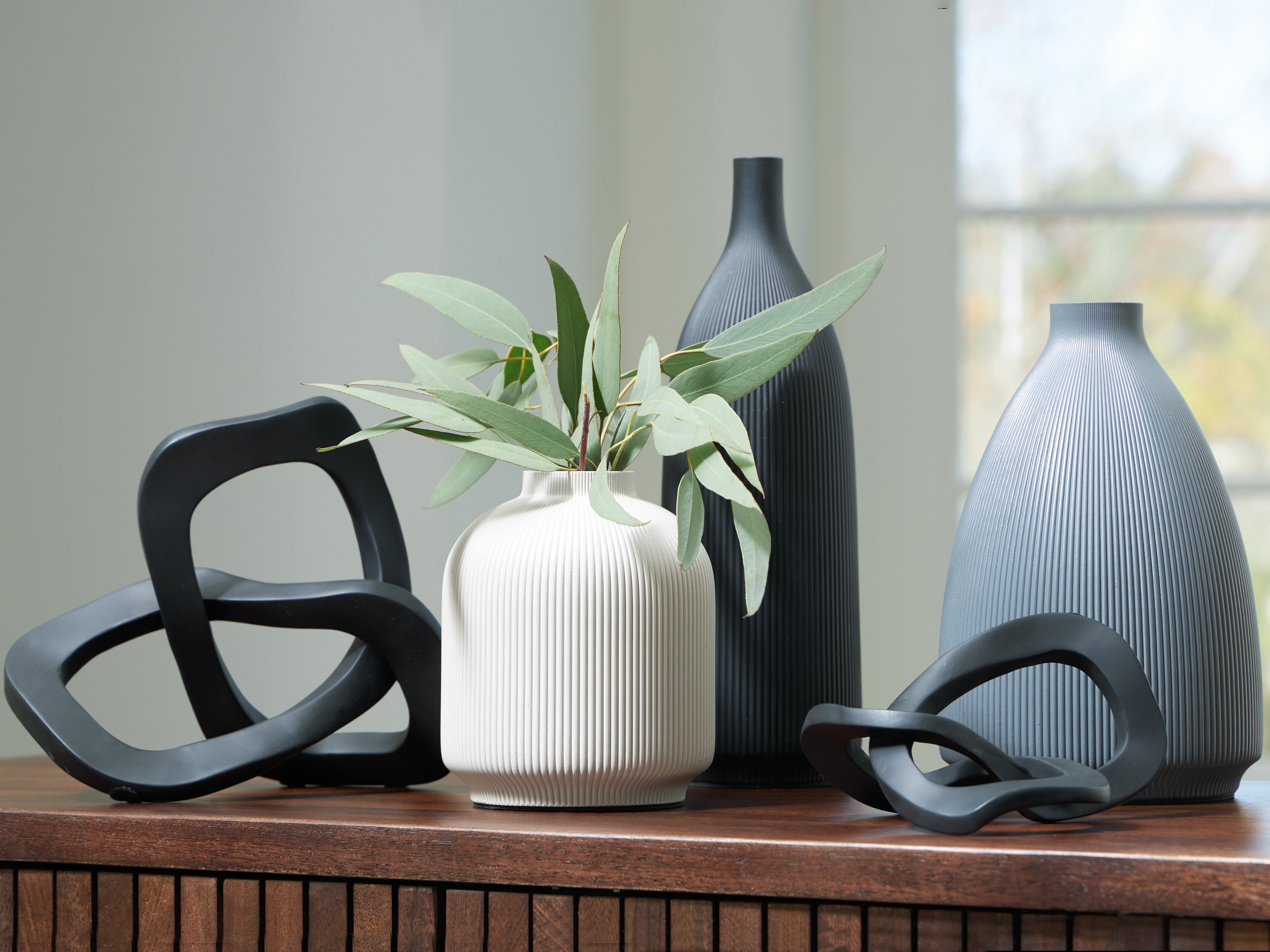 Best Furniture Outlet - Ashley Furniture - Leithick Accessory Set (Set of 5) - Accessory Set (5/CN) / Black/Tan/Gray - A2C00211