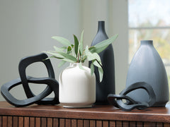 Best Furniture Outlet - Ashley Furniture - Leithick Accessory Set (Set of 5) - Accessory Set (5/CN) / Black/Tan/Gray - A2C00211