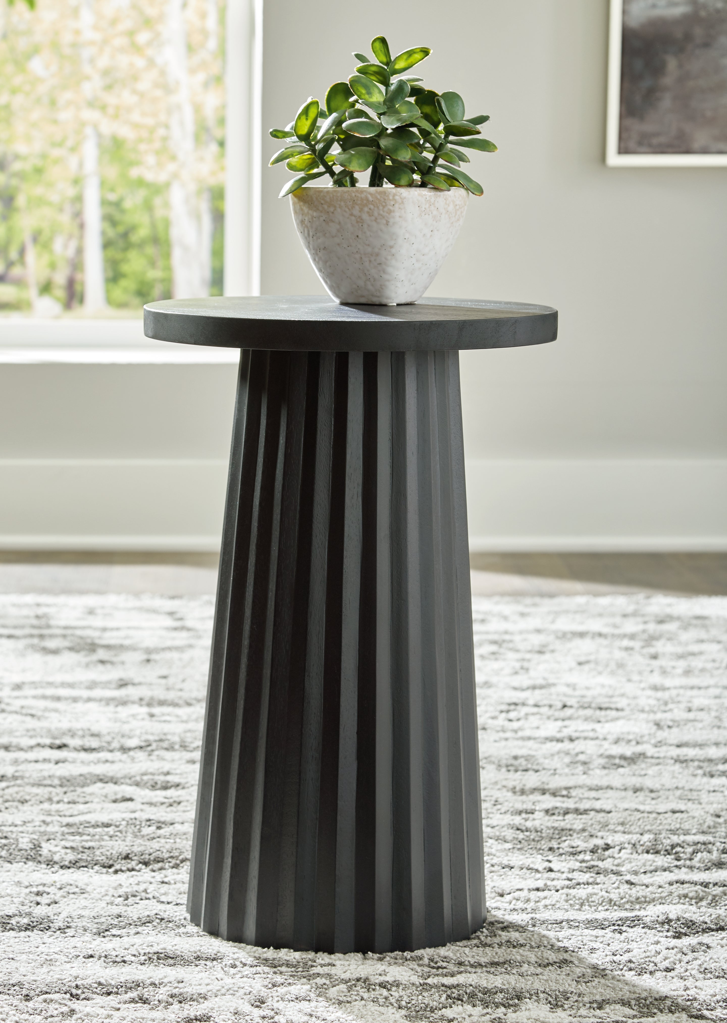 Best Furniture Outlet - Ashley Furniture - Ceilby Accent Table - Accent Table / Black - A4000603