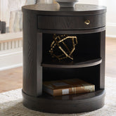 Best Furniture Outlet - Ashley Furniture - Leighmour Accent Table - Accent Table - A4000742