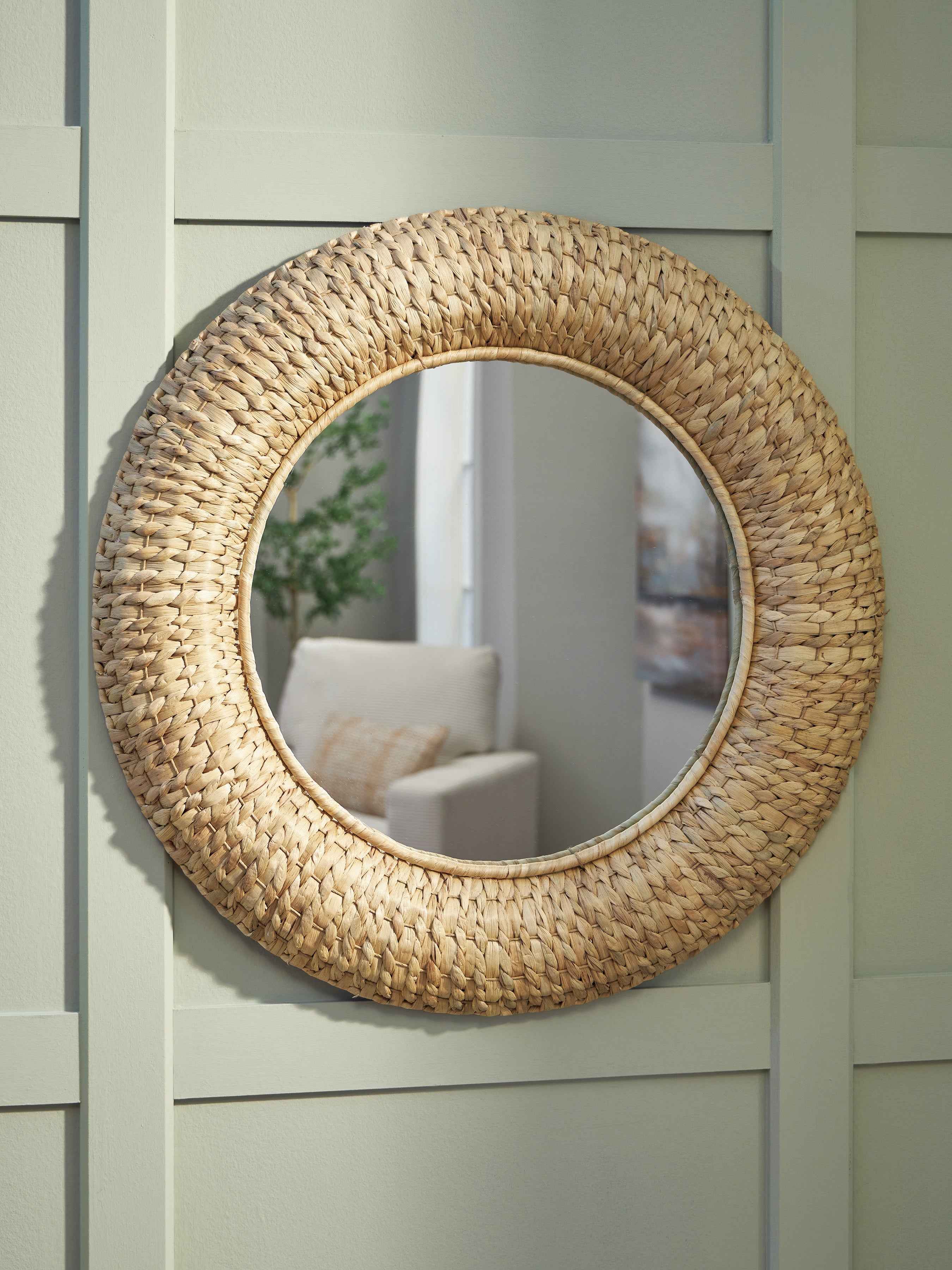 Best Furniture Outlet - Ashley Furniture - Briggsburg Mirror - Accent Mirror / Natural - A8010437