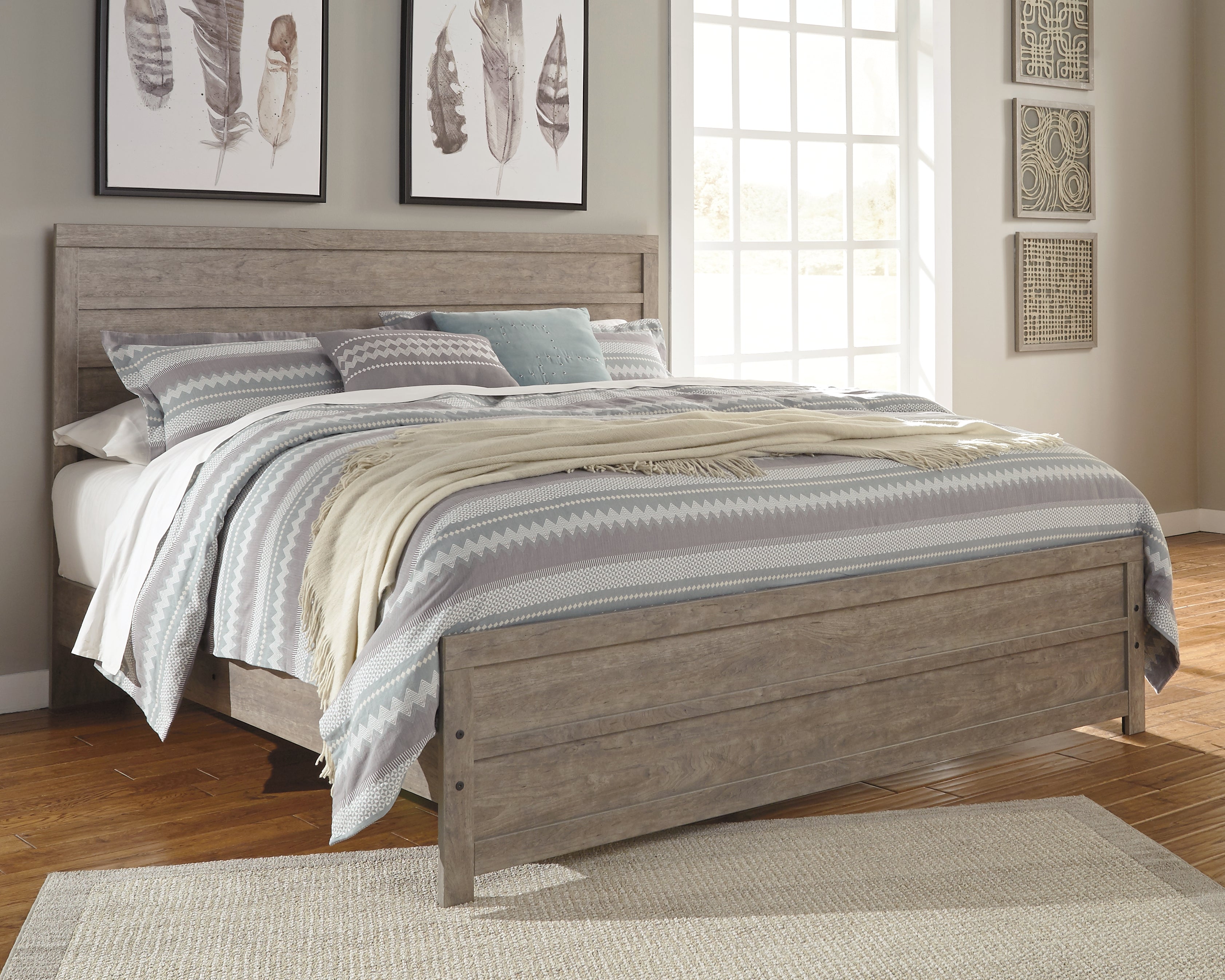 Best Furniture Outlet - Ashley Furniture - Culverbach Bedroom - King Panel Bed / Gray - B070B10