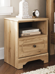 Best Furniture Outlet - Ashley Furniture - Aleaport Bedroom - Five Drawer Chest / Warm Brown - PCB1075-46