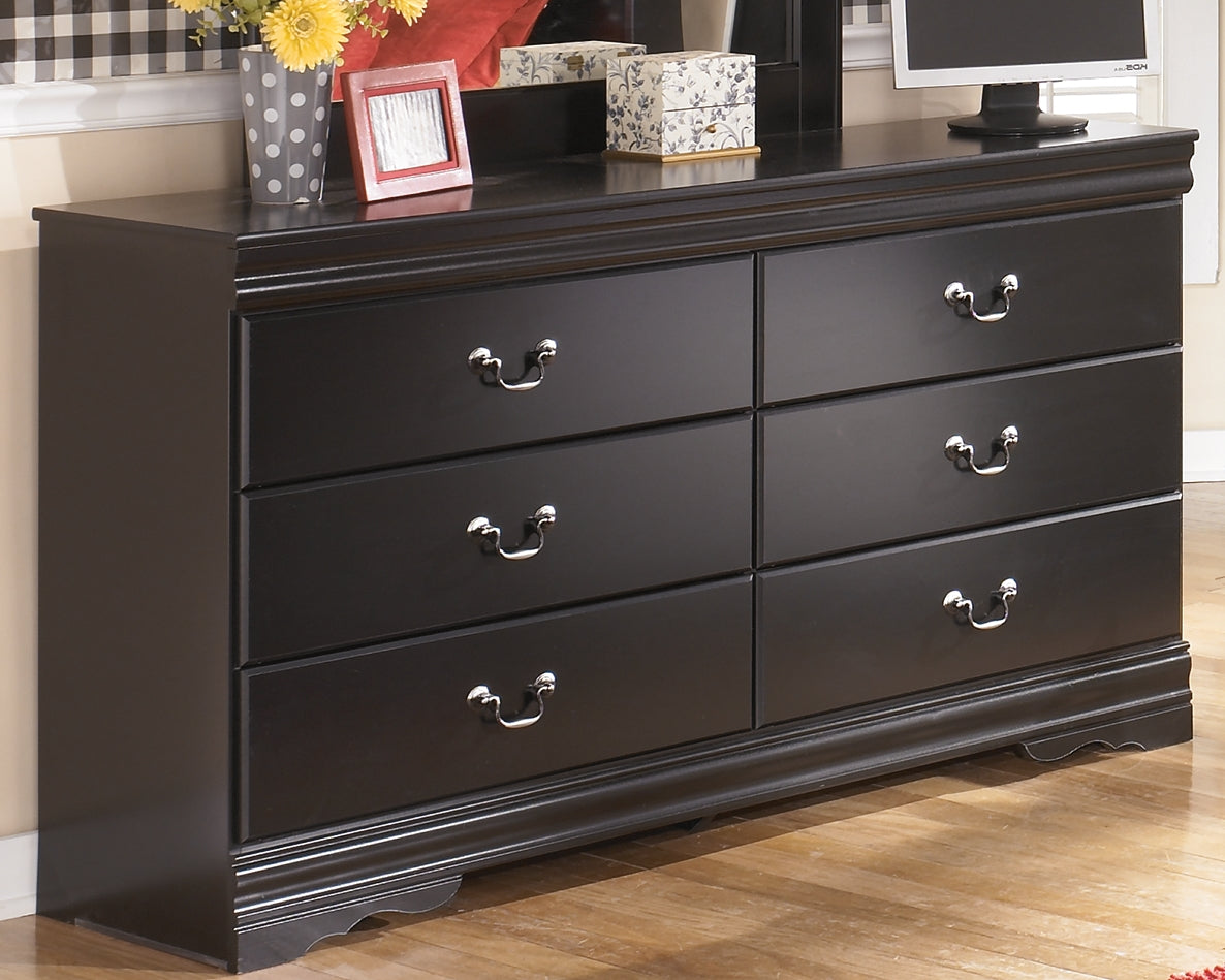 Best Furniture Outlet - Ashley Furniture - Huey Vineyard Bedroom - Six Drawer Dresser / Black - B128-31