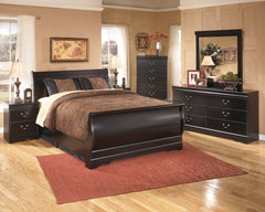 Best Furniture Outlet - Ashley Furniture - Huey Vineyard Bedroom - Queen Sleigh Bed, Dresser, Mirror, Chest, and 2 Nightstands / Black - B128B36