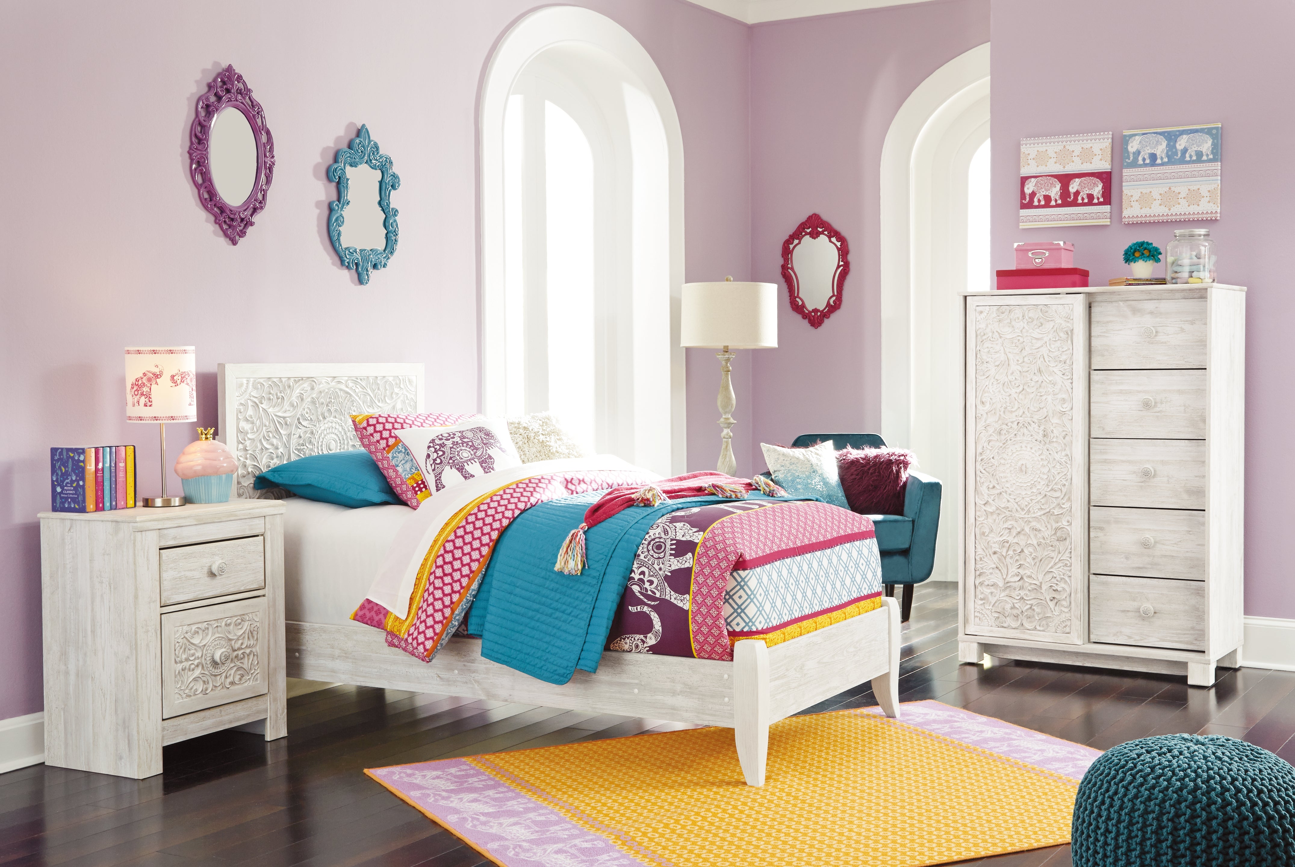 Best Furniture Outlet - Ashley Furniture - Paxberry Bedroom - Twin Panel Bed, Chest and Nightstand / Whitewash - B181B24