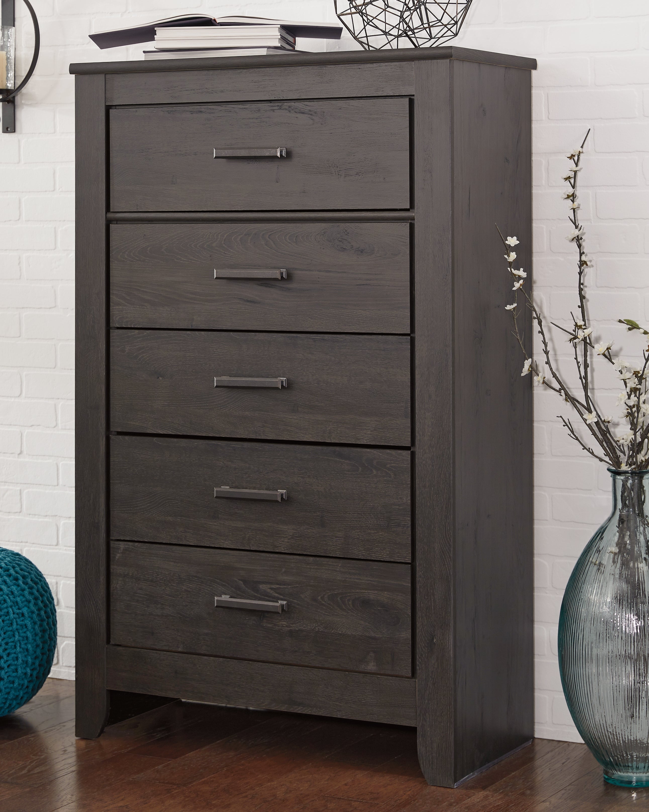 Best Furniture Outlet - Ashley Furniture - Brinxton Bedroom - Five Drawer Chest / Charcoal - B249-46
