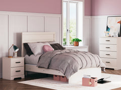 Best Furniture Outlet - Ashley Furniture - Stelsie Bedroom - Full Panel Bed / White - B2588B4