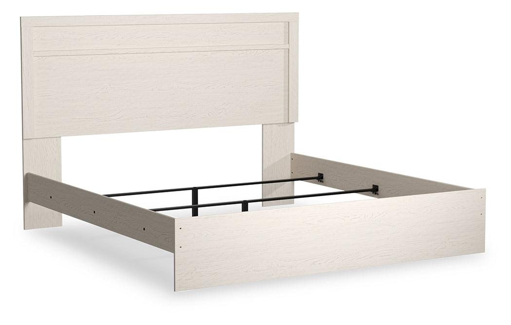 Best Furniture Outlet - Ashley Furniture - Stelsie Bedroom - King Panel Bed / White - B2588B3