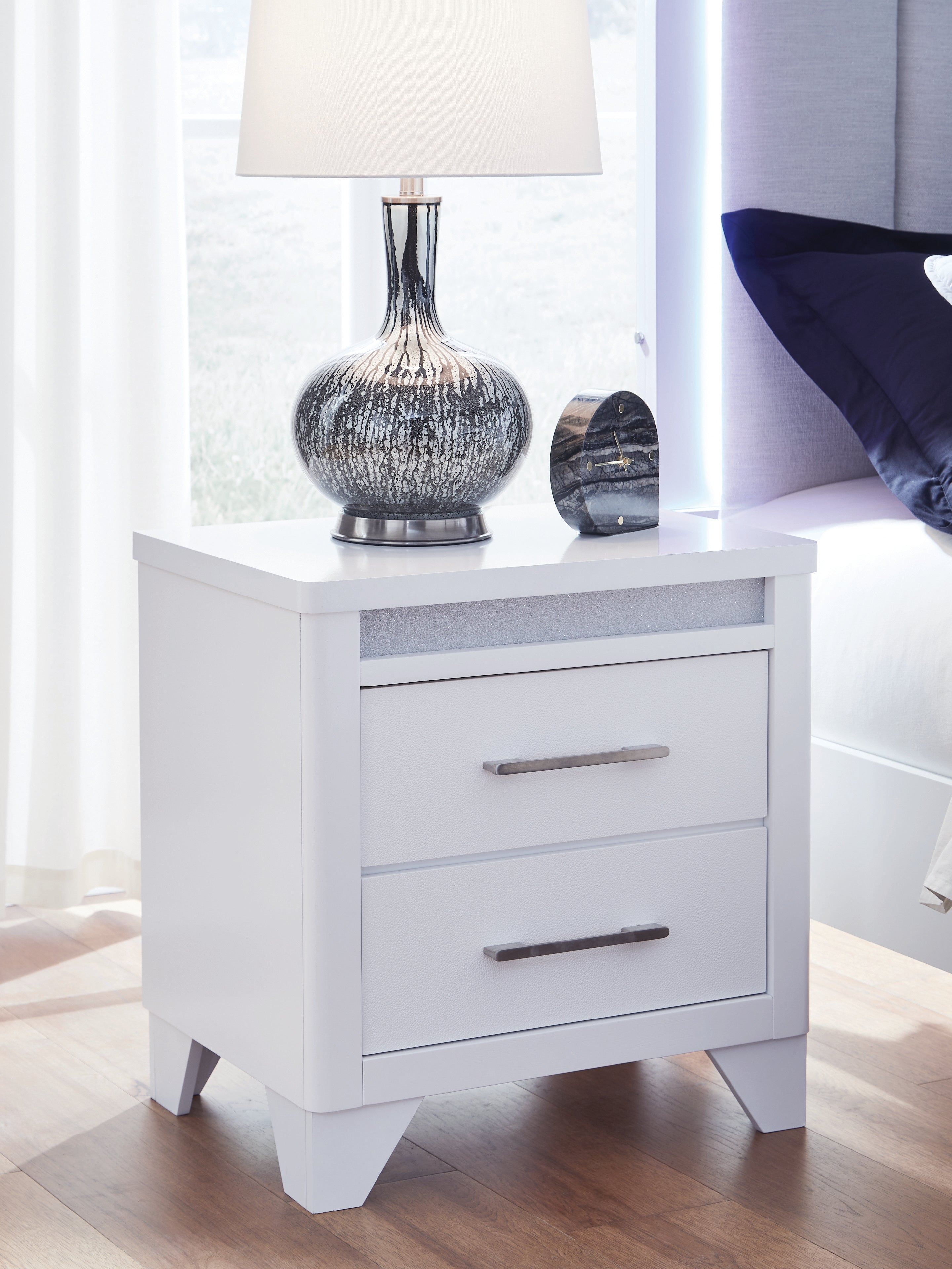Best Furniture Outlet - Ashley Furniture - Jarlee Bedroom - Dresser and Mirror / White - PCB392B1