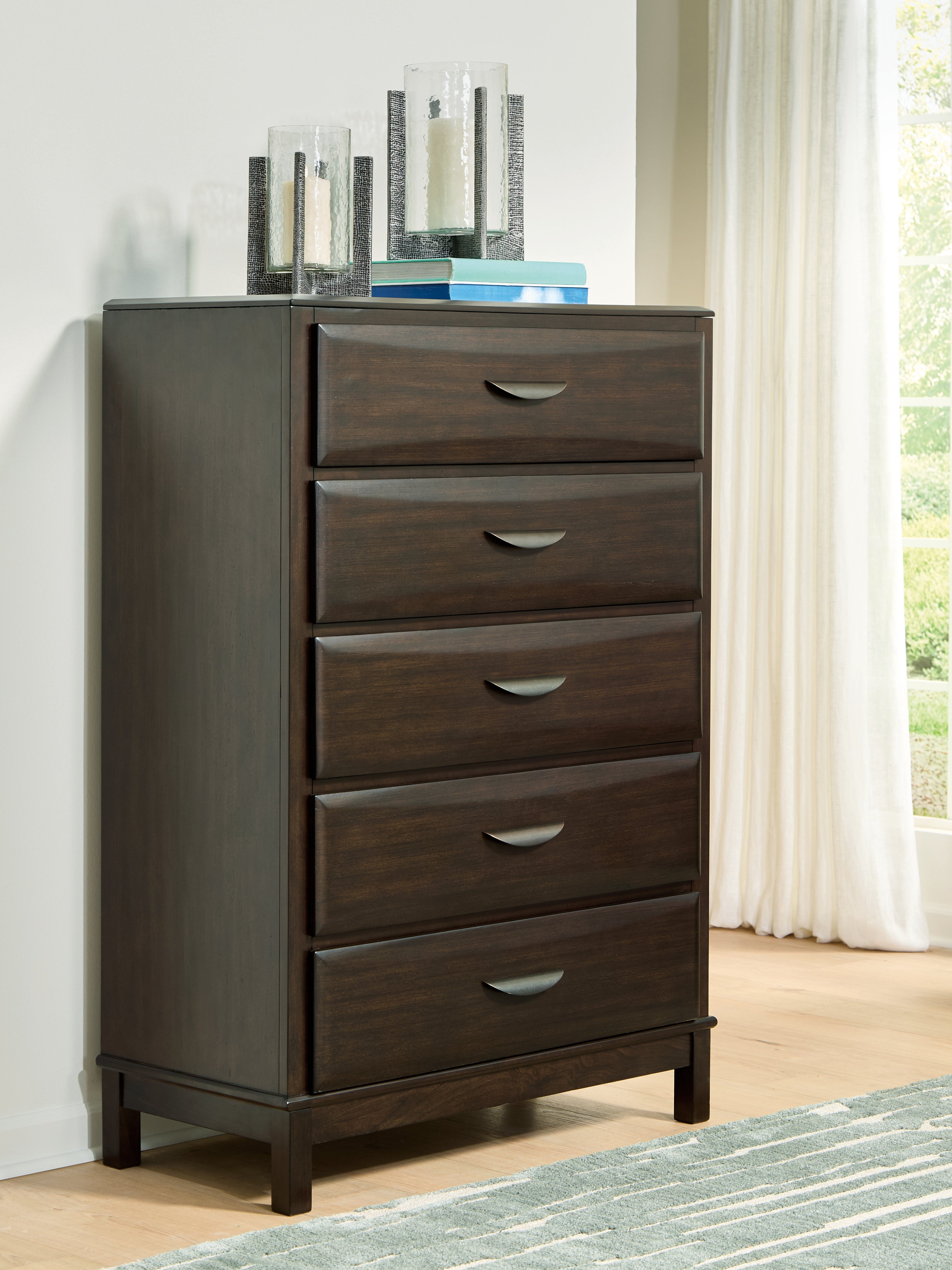 Best Furniture Outlet - Ashley Furniture - Vanmore Bedroom - Five Drawer Chest / Dark Brown - B479-46