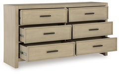 Calmoro Bedroom