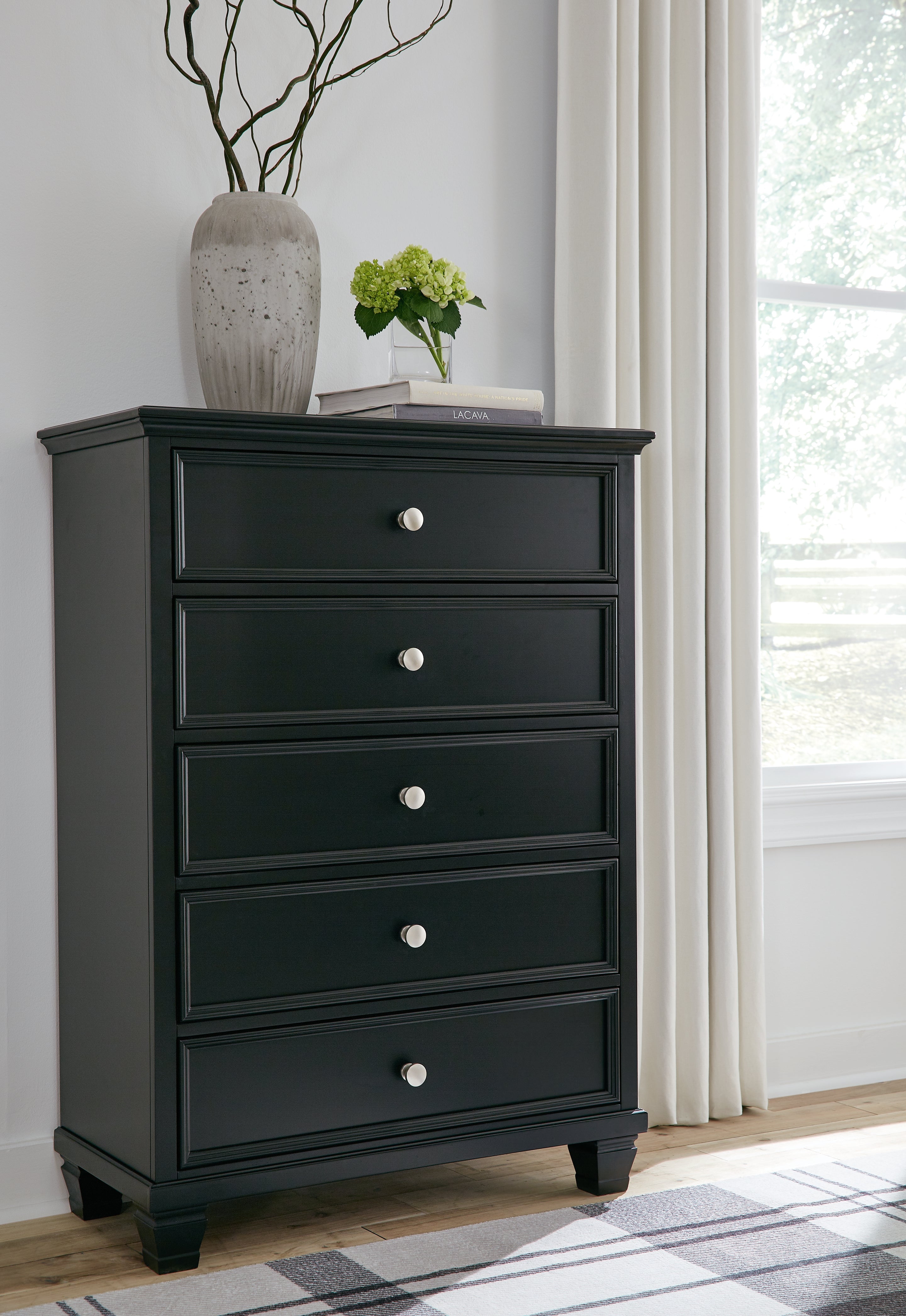 Best Furniture Outlet - Ashley Furniture - Lanolee Bedroom - Five Drawer Chest / Black - B687-46