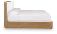 Pamaria Bedroom