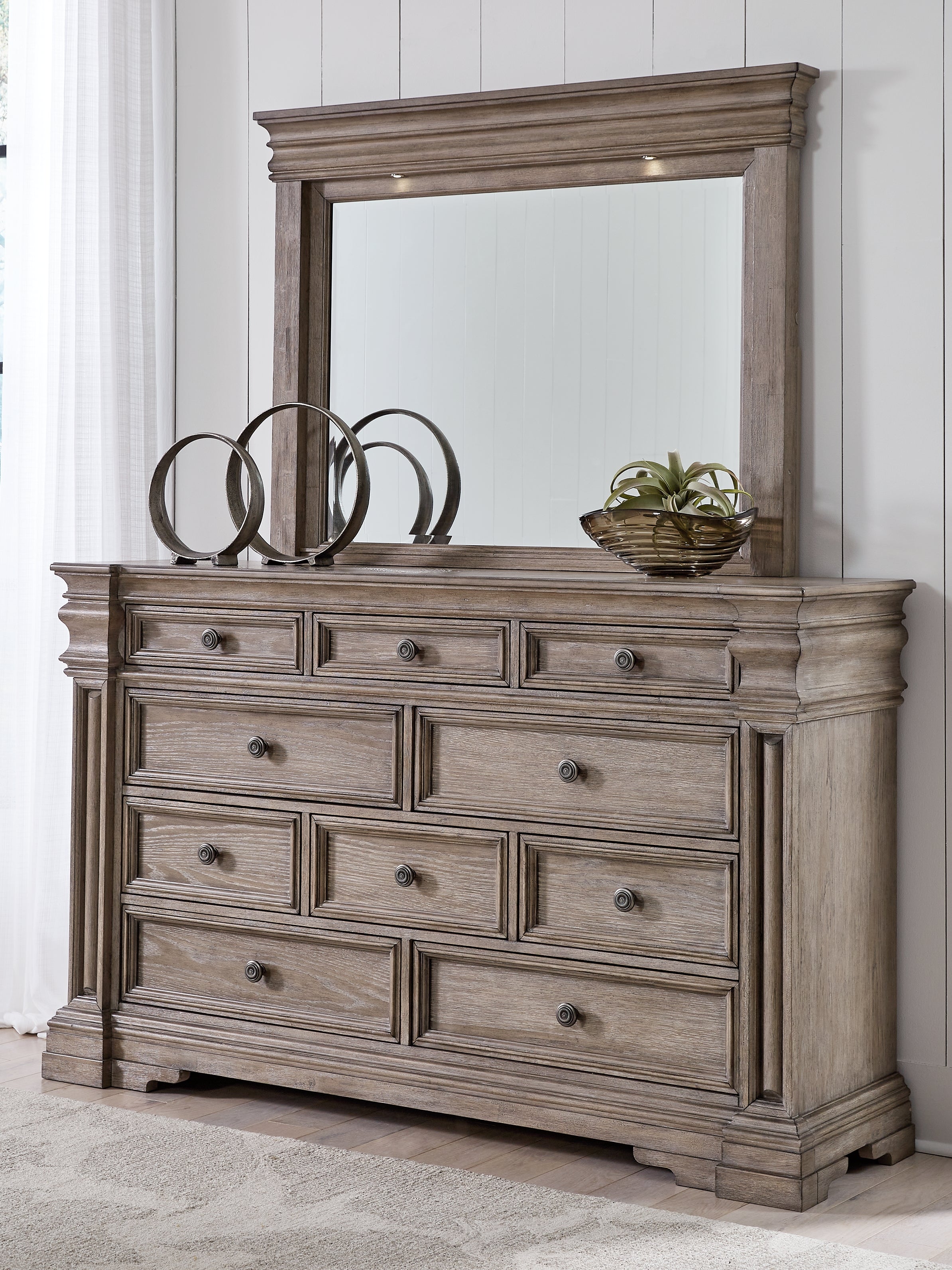 Best Furniture Outlet - Ashley Furniture - Blairhurst Bedroom - Dresser and Mirror / Light Grayish Brown - B916B1