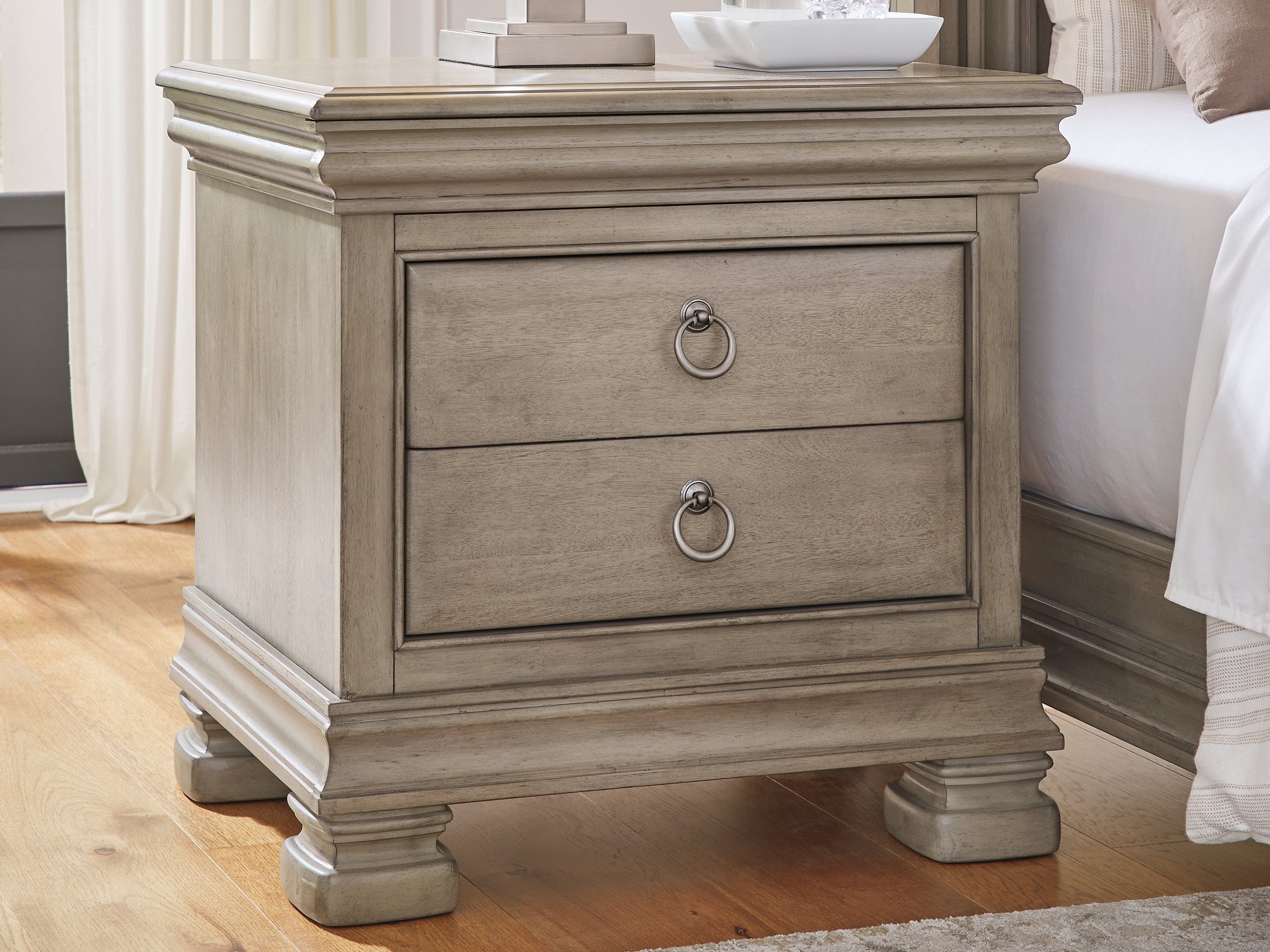 Best Furniture Outlet - Ashley Furniture - Lexorne Bedroom - Three Drawer Night Stand / Gray - B924-93
