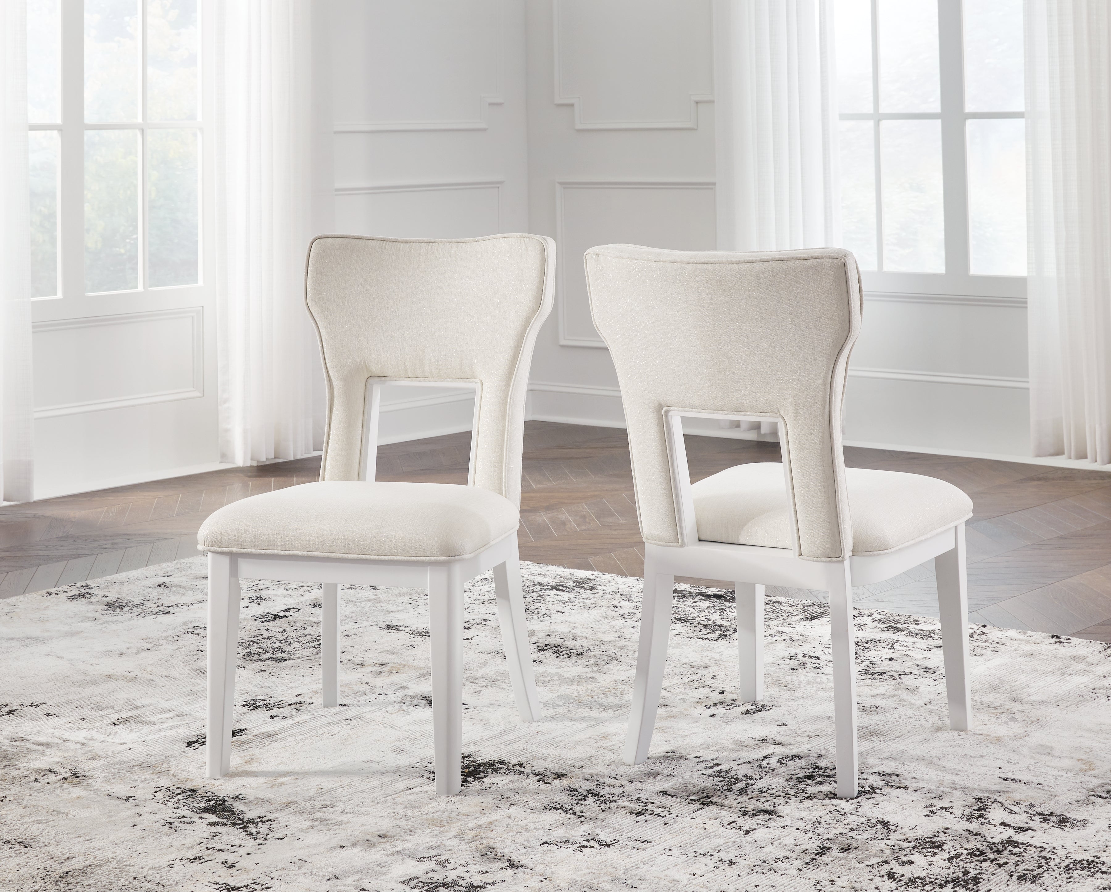 Best Furniture Outlet - Ashley Furniture - Chalanna Dining Room - Dining Chair (Set of 2) / White - D822-01X2