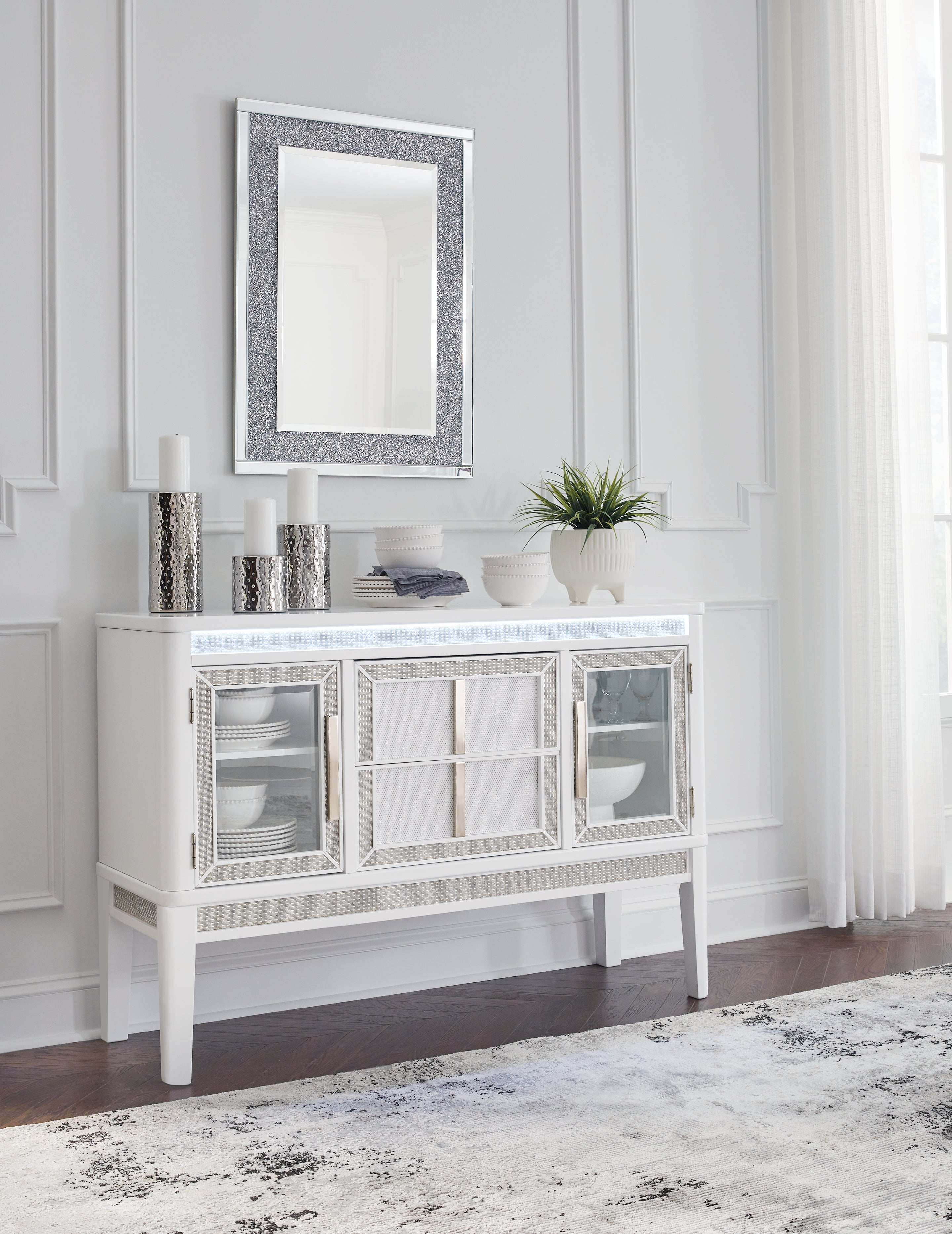 Best Furniture Outlet - Ashley Furniture - Chalanna Dining Room - Dining Room Server / White - D822-60