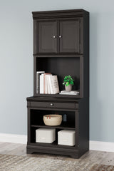Best Furniture Outlet - Ashley Furniture - Beckincreek Bookcase - Bookcase / Black - H778H7