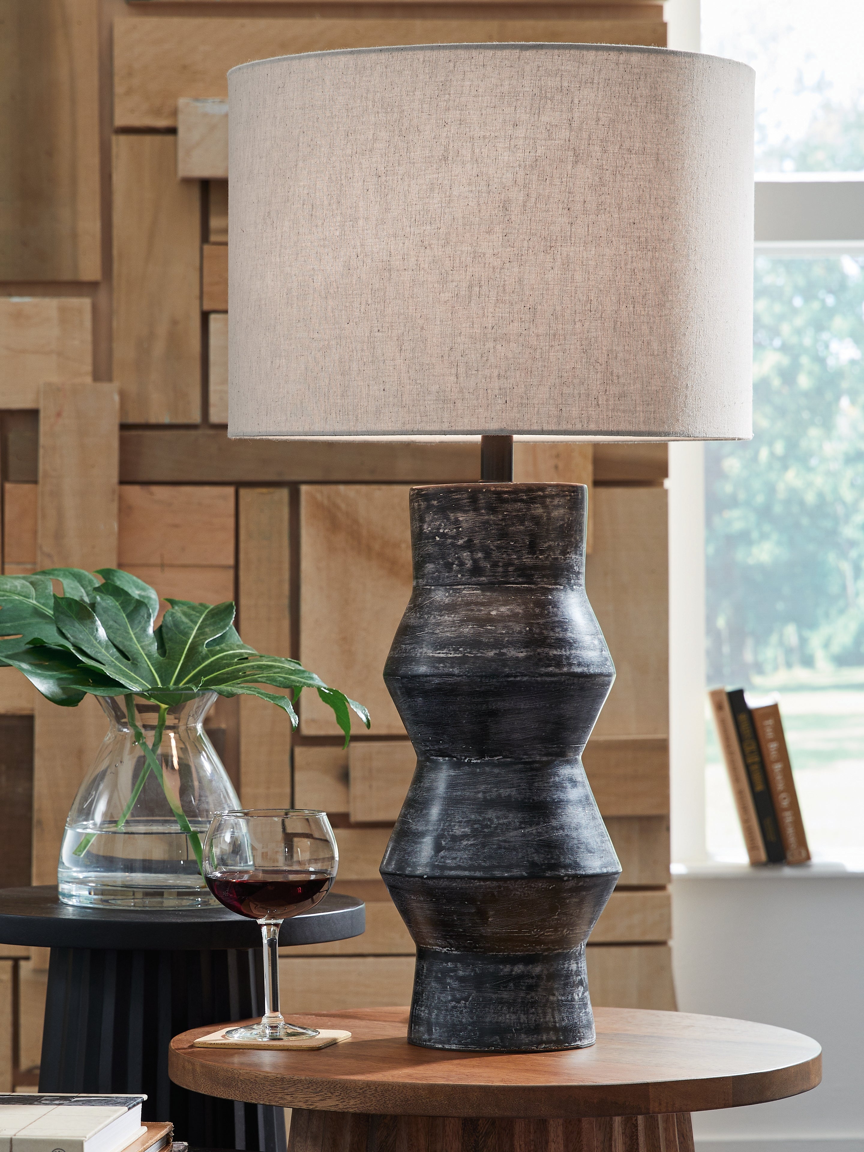 Best Furniture Outlet - Ashley Furniture - Kerbert Lighting - Terracotta Table Lamp (1/CN) / Distressed Black - L100824