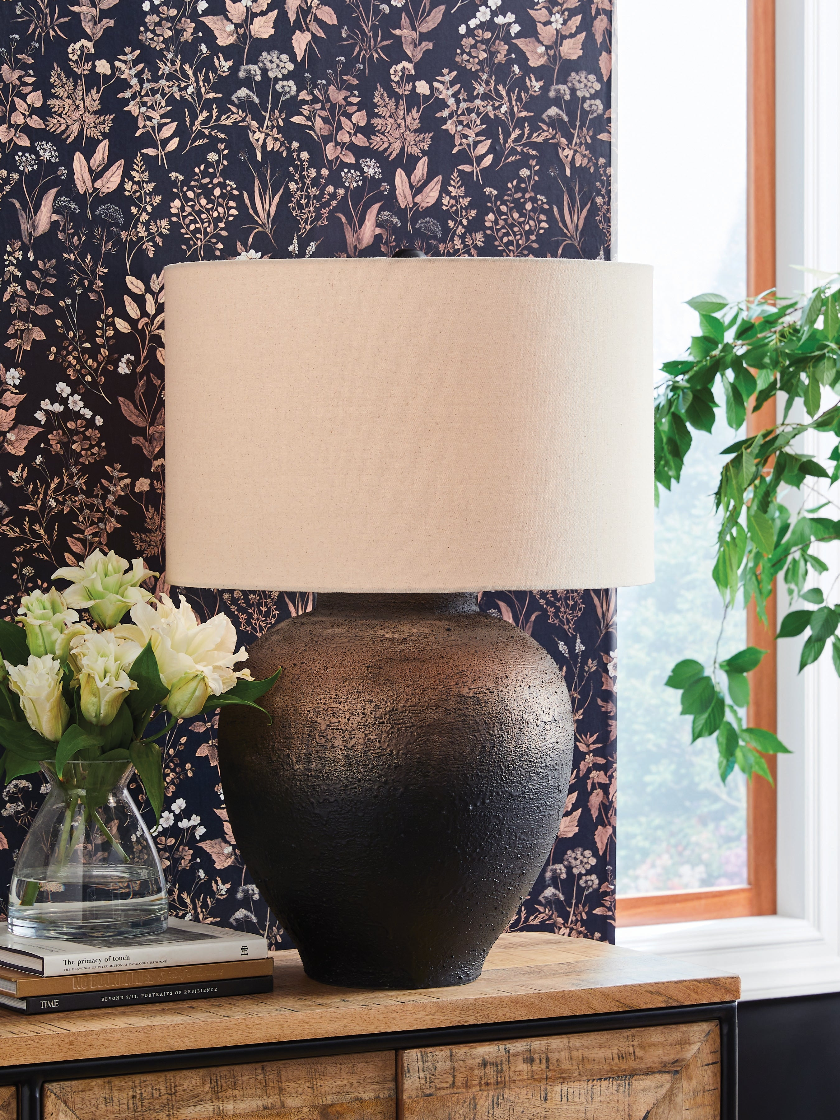 Best Furniture Outlet - Ashley Furniture - Newgerhard Lighting - Metal Table Lamp (1/CN) / Brown/Black - L207644