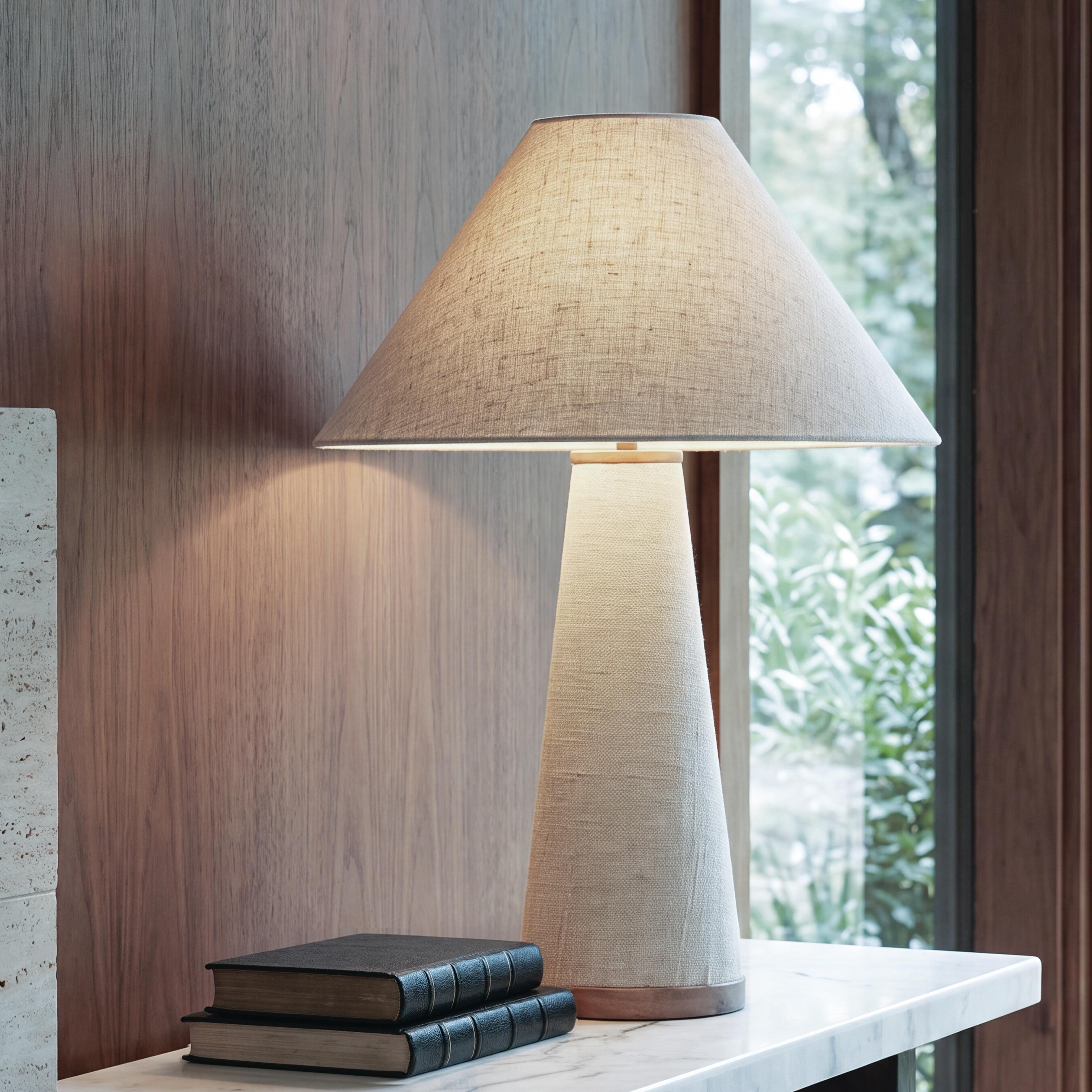 Best Furniture Outlet - Ashley Furniture - Dellridge Lighting - Metal Table Lamp (1/CN) - L400004