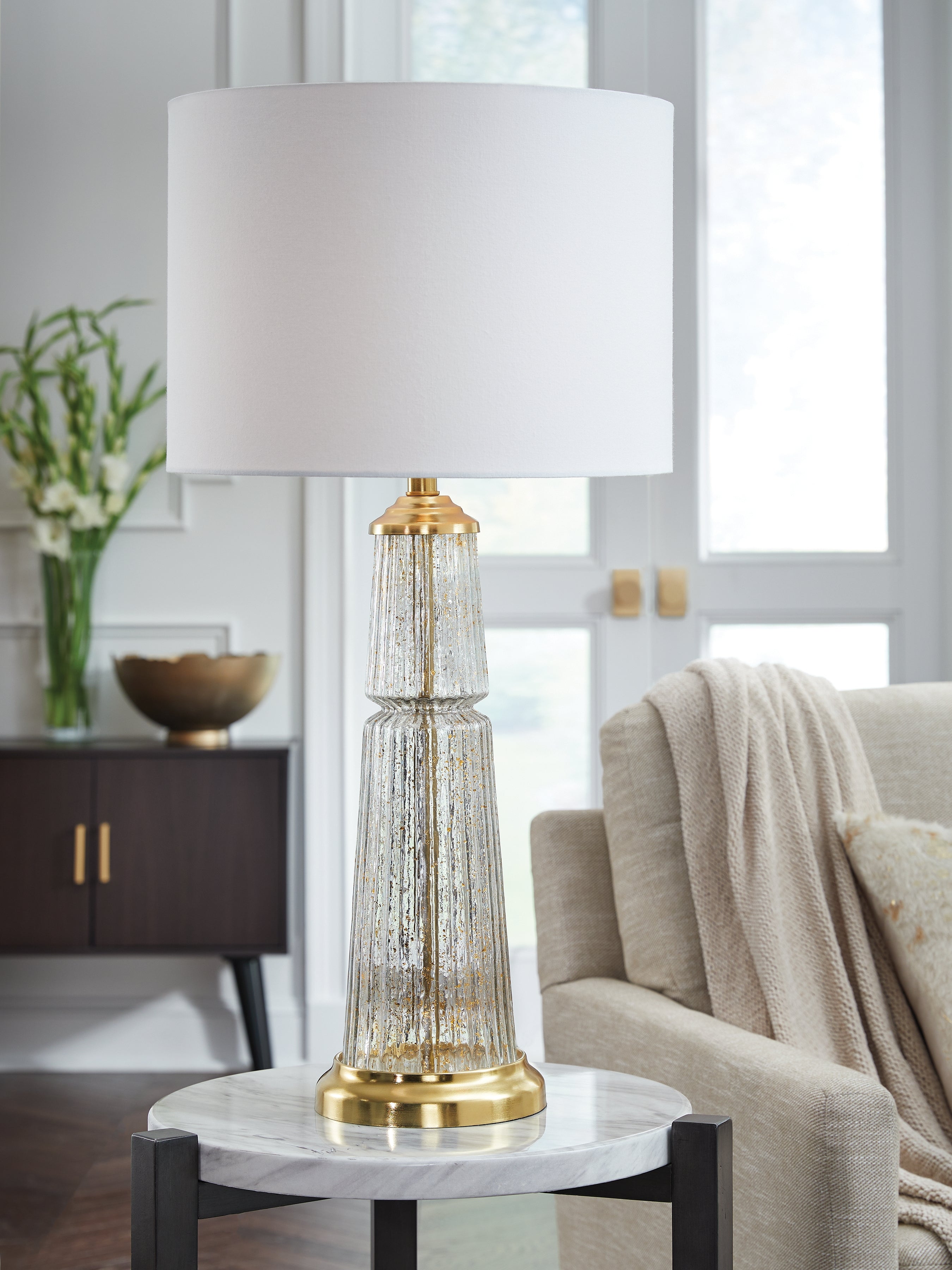 Best Furniture Outlet - Ashley Furniture - Bakersboro Lighting - Glass Table Lamp (1/CN) / Clear/Gold Finish - L430884