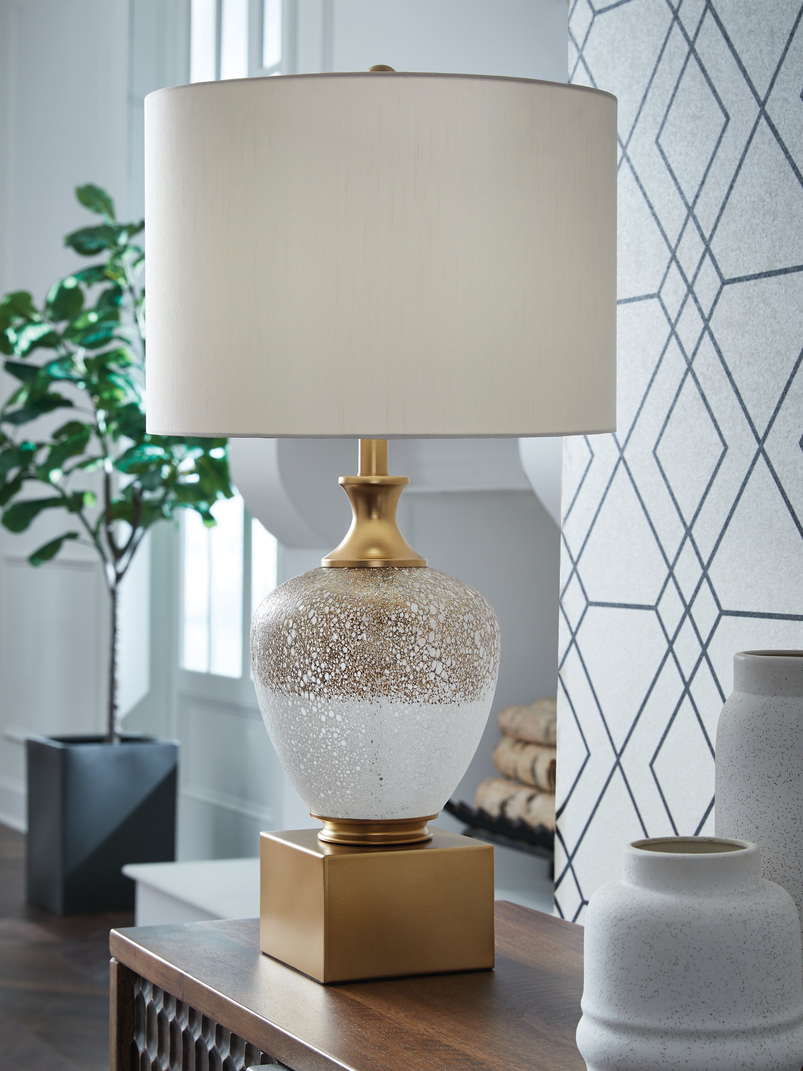 Best Furniture Outlet - Ashley Furniture - Tavisburg Lighting - Glass Table Lamp (1/CN) / Brown/White/Gold - L430894