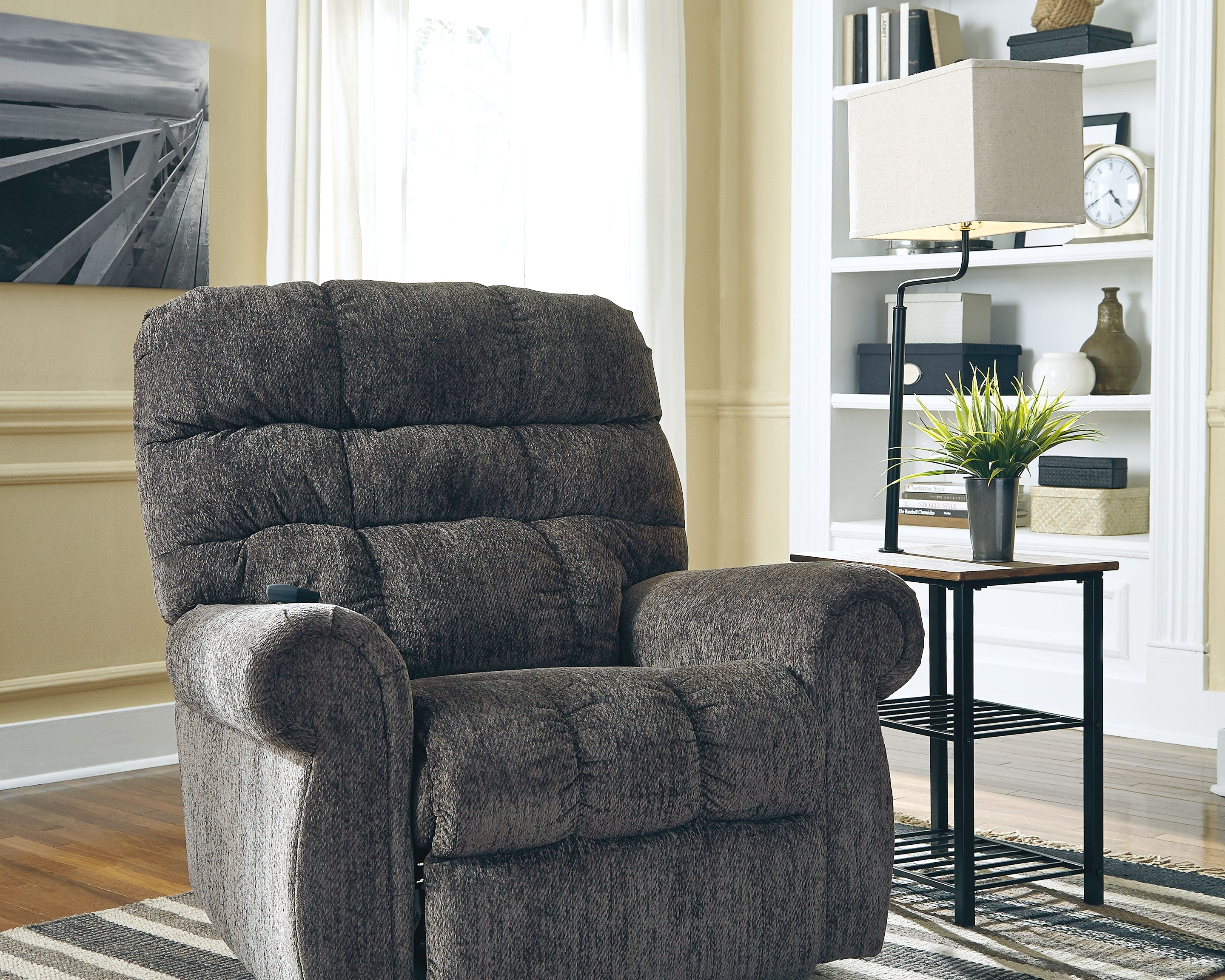 Best Furniture Outlet - Ashley Furniture - Shianne Lighting - Metal Tray Lamp (1/CN) / Black - L734031