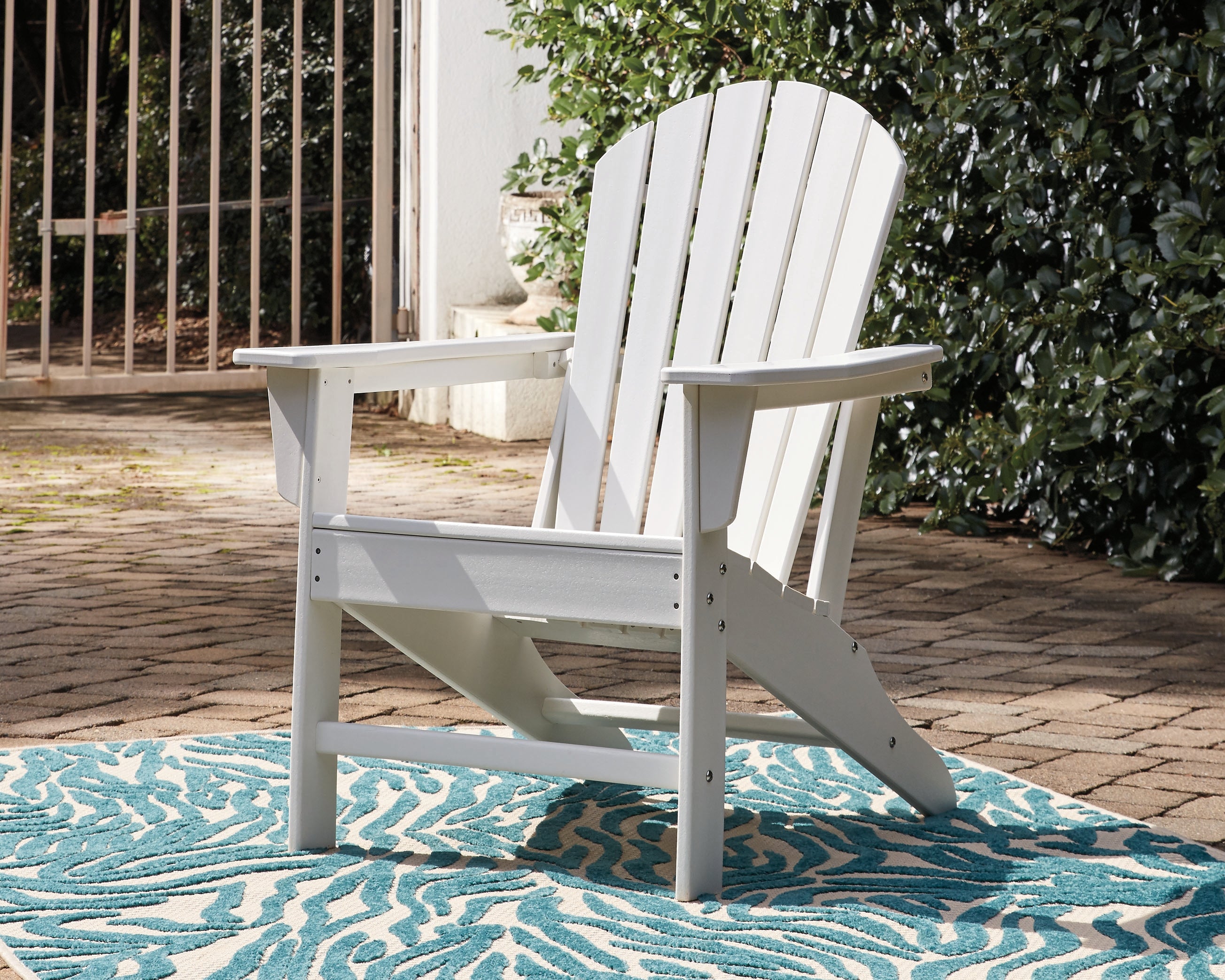 Best Furniture Outlet - Ashley Furniture - Sundown Treasure Outdoor - Adirondack Chair / White - P011-898