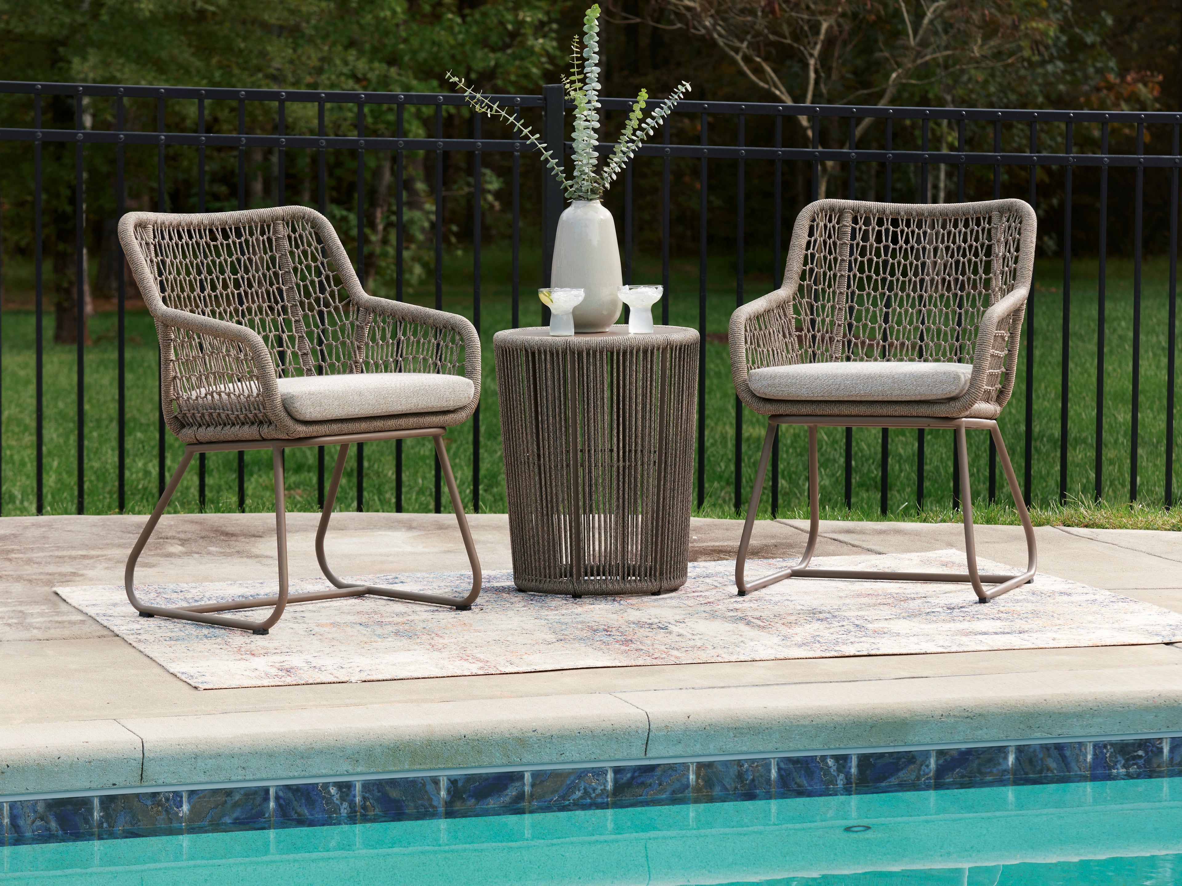 Best Furniture Outlet - Ashley Furniture - Majors Beach Outdoor - Chairs w/CUSH/Table Set (3/CN) - PCP321-050