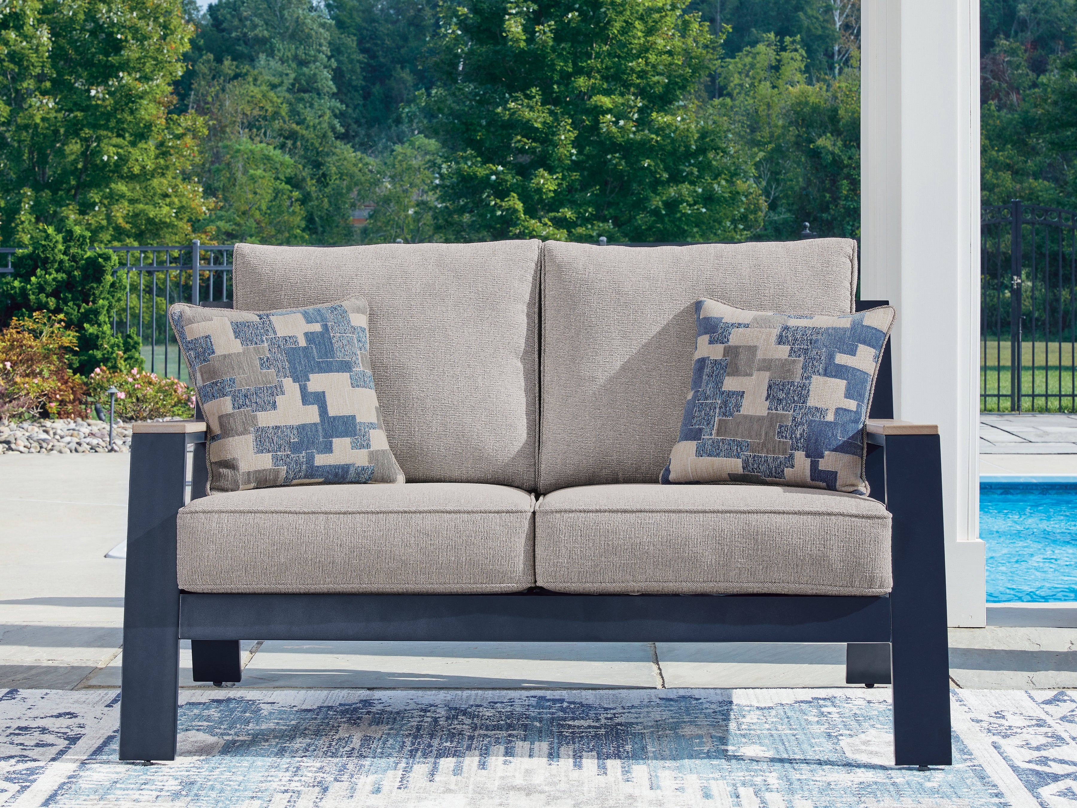 Best Furniture Outlet - Ashley Furniture - East Beach Outdoor - Loveseat w/Cushion / Navy Blue/Driftwood - PCP587-835