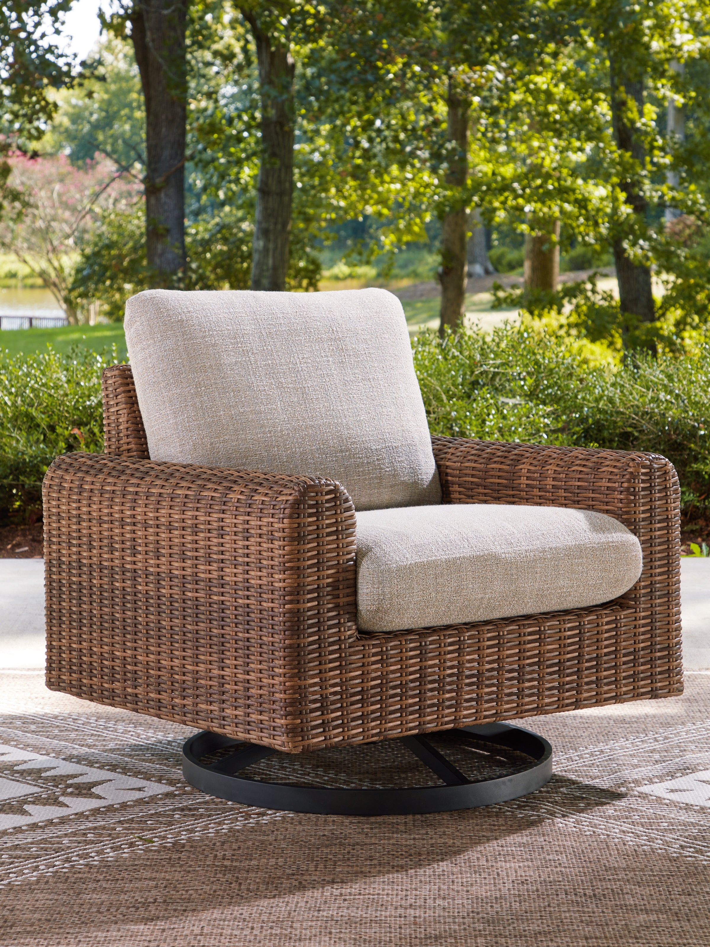 Best Furniture Outlet - Ashley Furniture - Dolan Creek Outdoor - Swivel Lounge w/ Cushion / Gray/Brown - PCP610-821