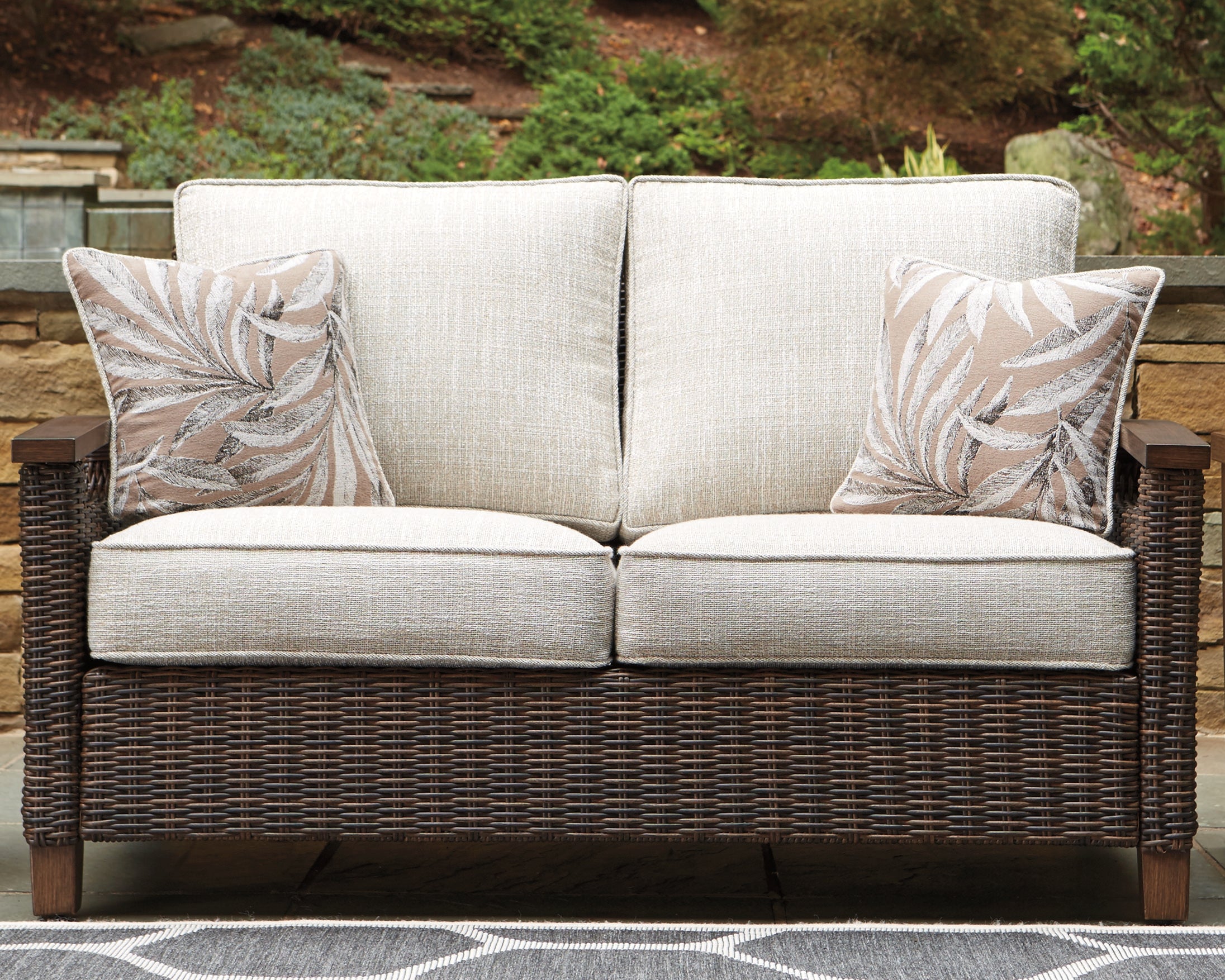 Best Furniture Outlet - Ashley Furniture - Paradise Trail Outdoor - Loveseat w/Cushion / Medium Brown - P750-835