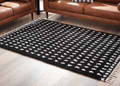 Best Furniture Outlet - Ashley Furniture - Minston Rug - 8' x 10' Rug / Black/White - R405951
