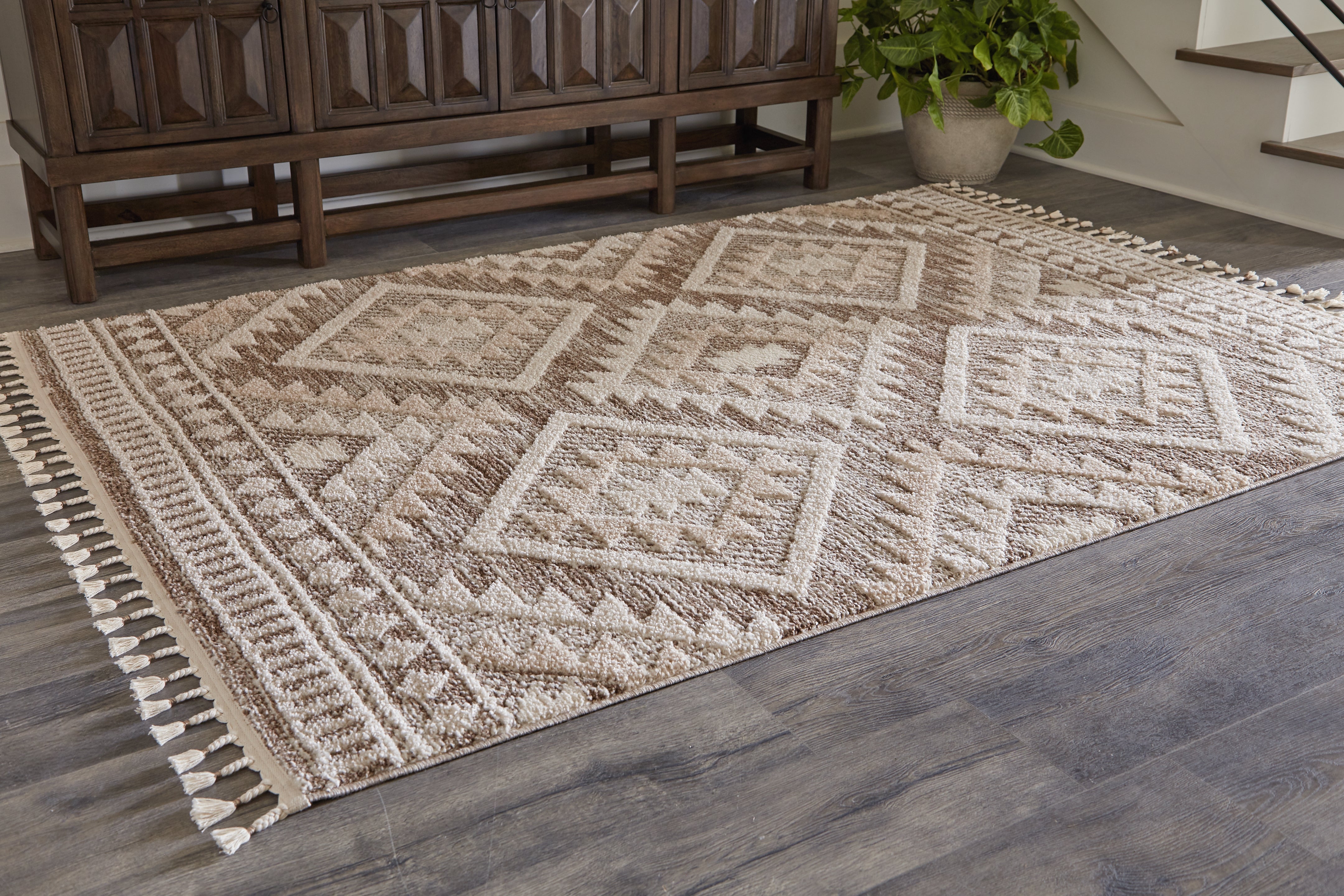 Best Furniture Outlet - Ashley Furniture - Odedale Rug - 8' x 10' Rug / Tan/Cream - R406061